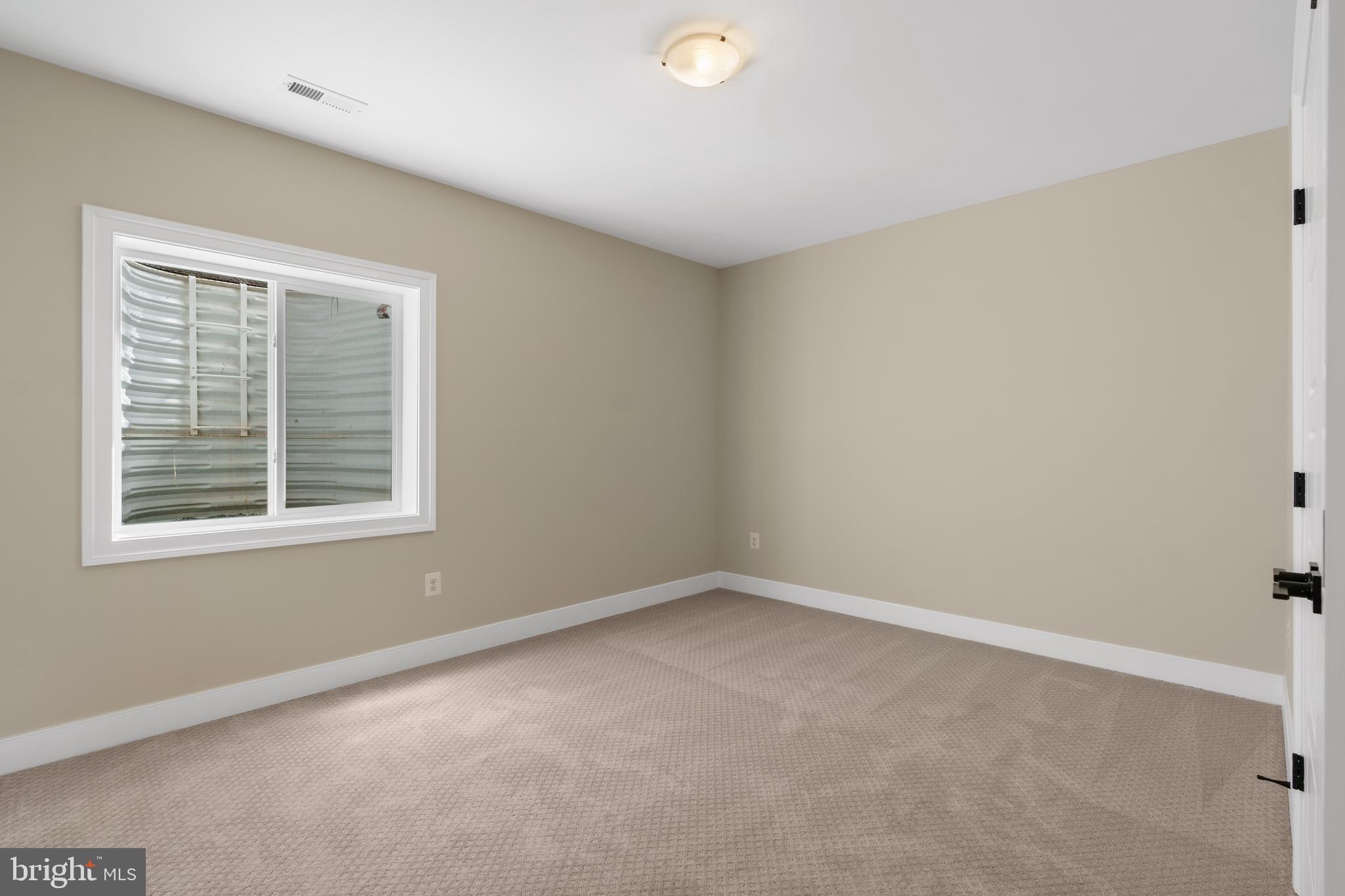 PIMMIT VIEW - Residential