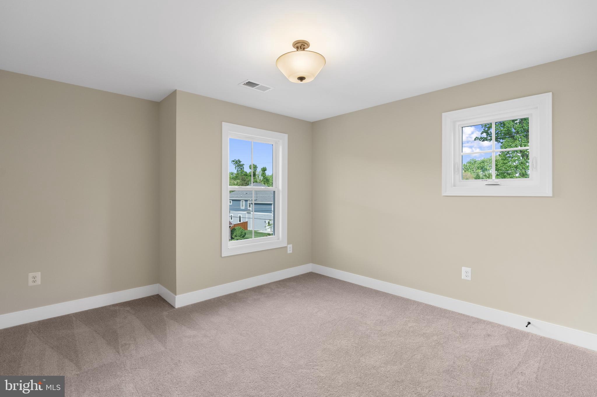 PIMMIT VIEW - Residential