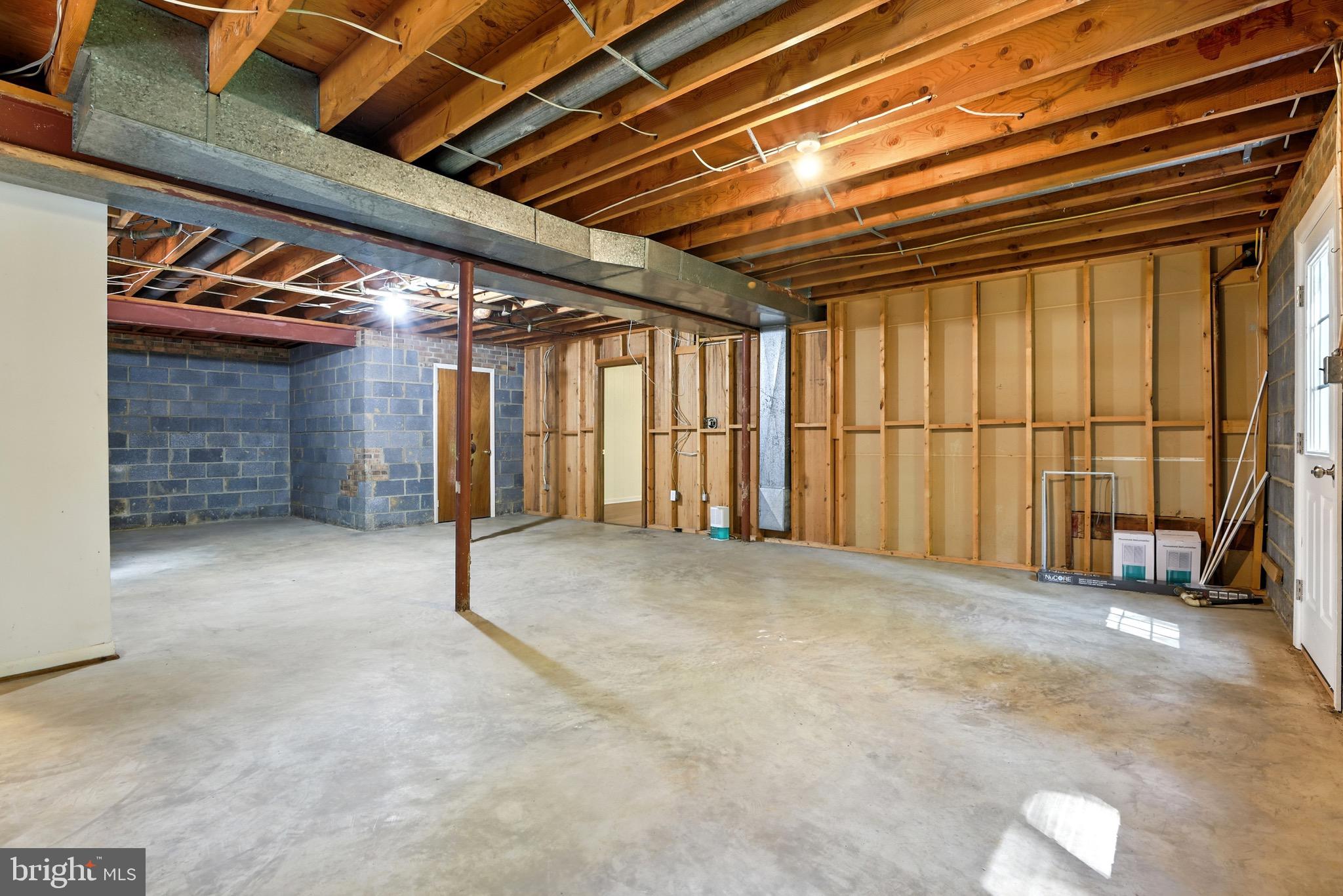 MOYAONE RESERVE - Residential Lease