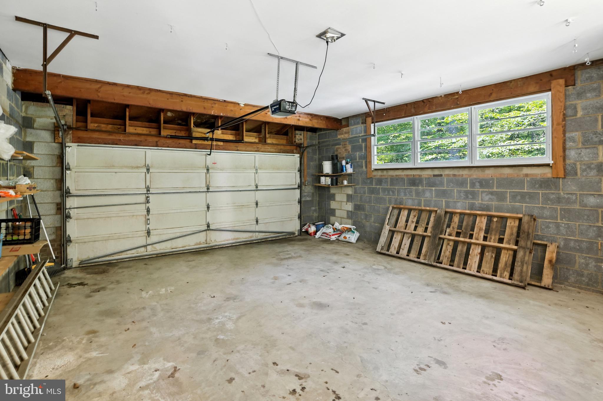 MOYAONE RESERVE - Residential Lease