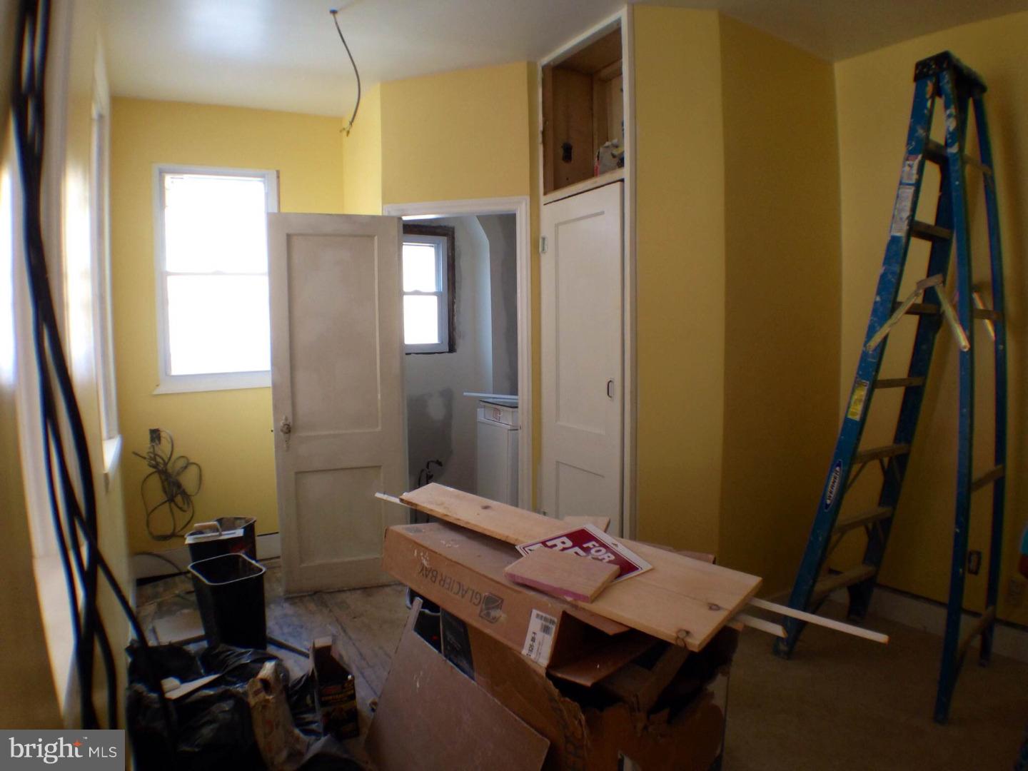 OVERBROOK - Commercial Lease