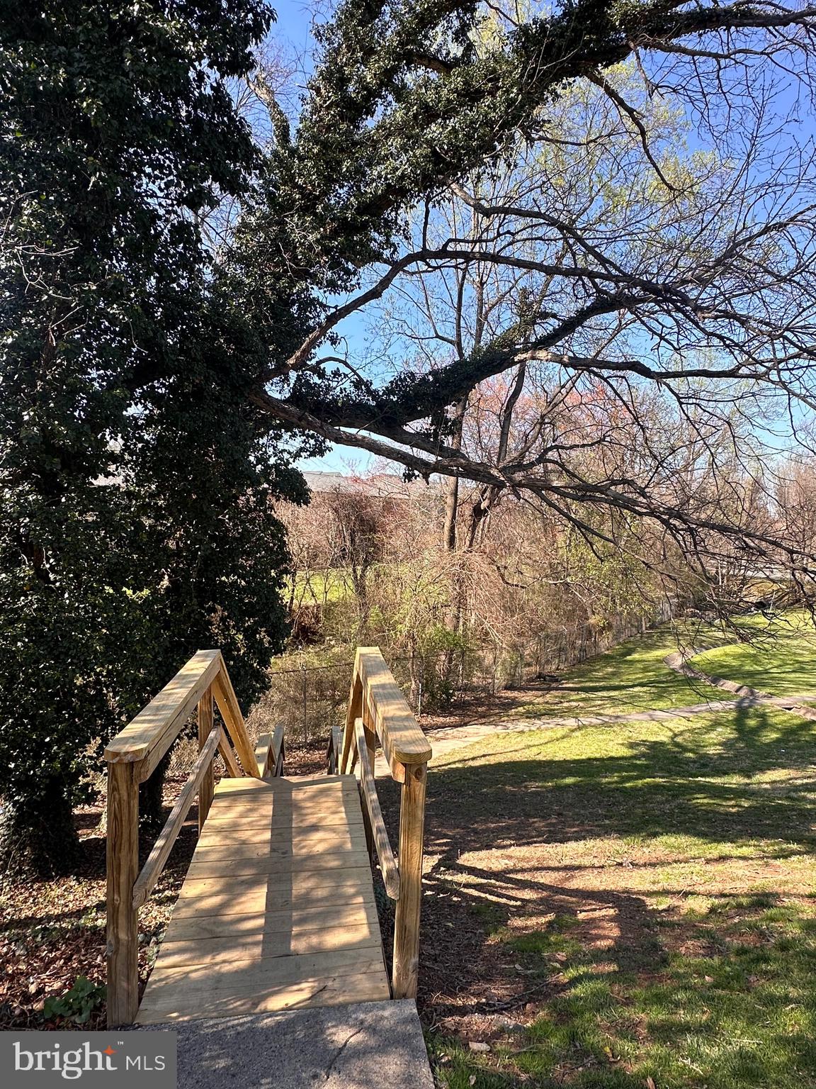 VILLA RIDGE CONDOMINIUM - Residential