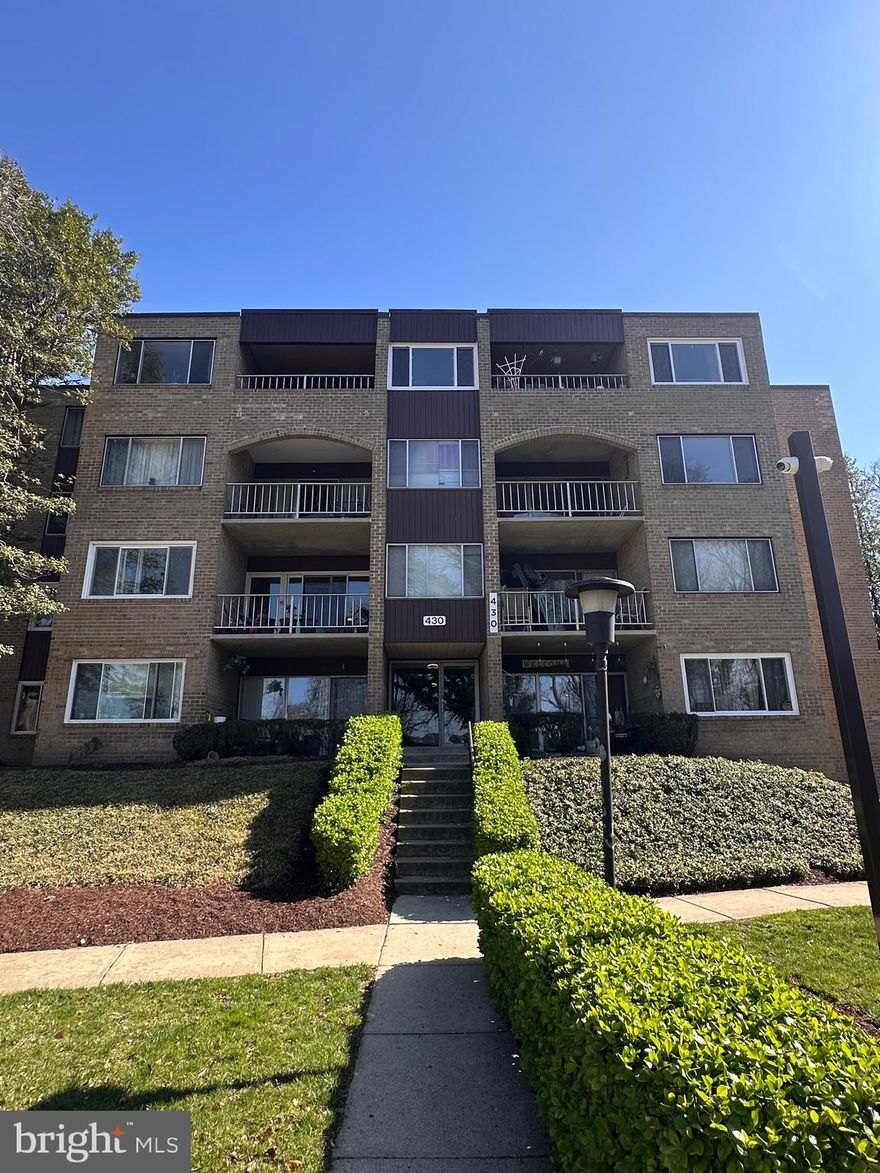 Very updated condominium near old town Gaithersburg. As you step inside you get greeted by an open space filled with natural light thanks to the sliding door in the backyard. Easy access to behind the building and a great place to hang out with family or friends. Indoors you have hardwood floors all around living room space. Tile in kitchen with all steel appliances, well taken counters and its own dining space. Unit has indoor washer and dryer. Master bedroom has a big open space with a huge den and two door closet. Near old town Gaithersburg and major highway routes. Schedule your showing today.