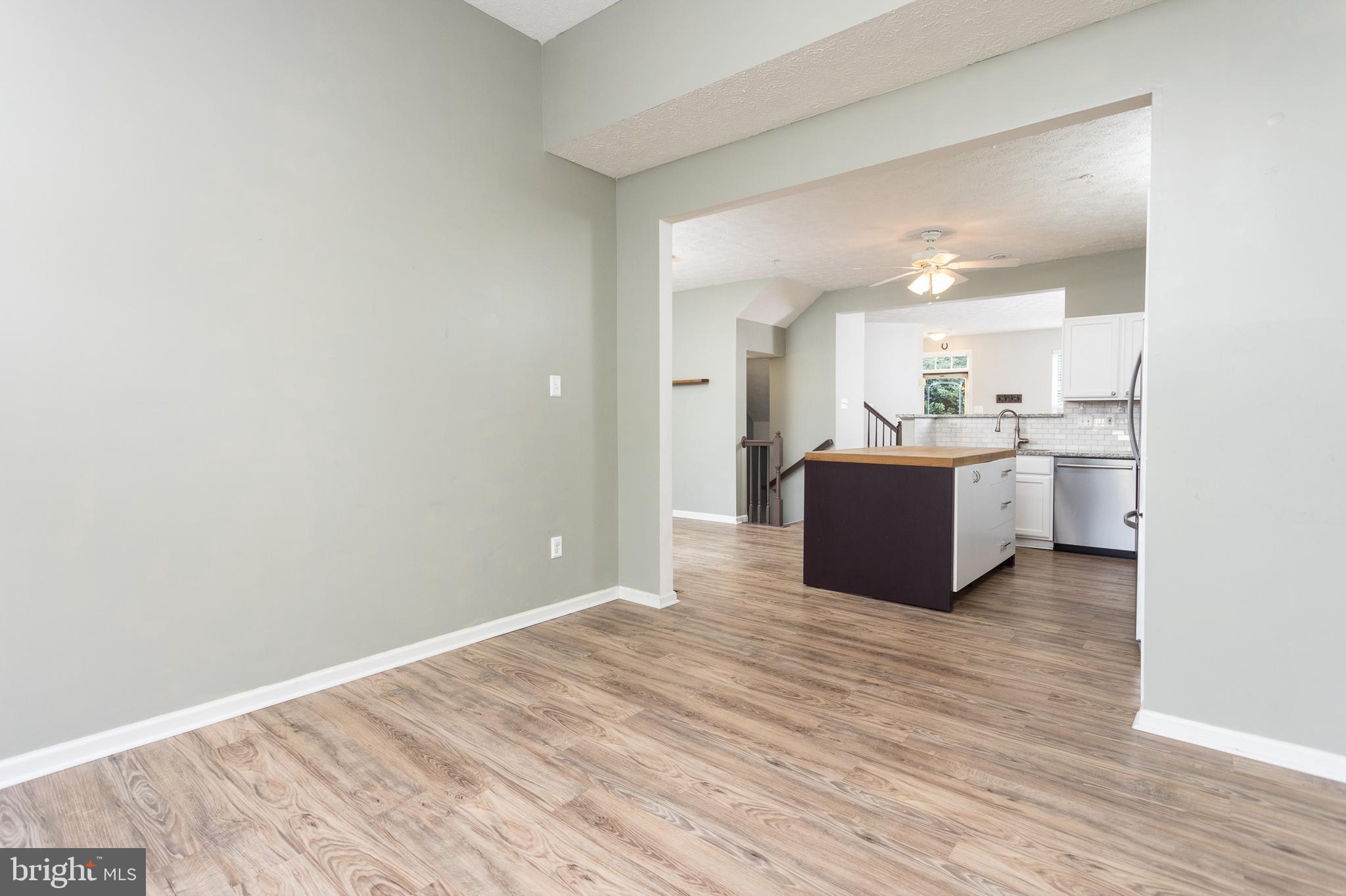 CONSTANT FRIENDSHIP - Residential