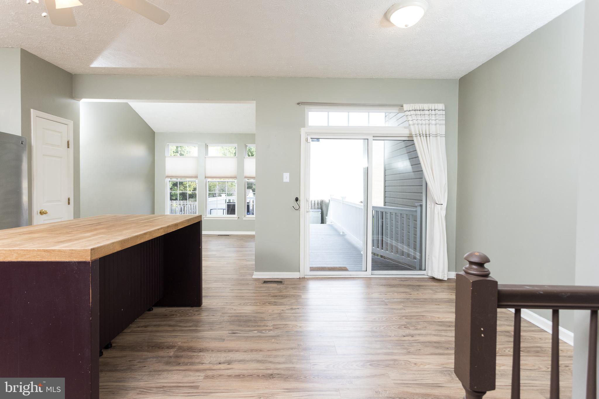 CONSTANT FRIENDSHIP - Residential