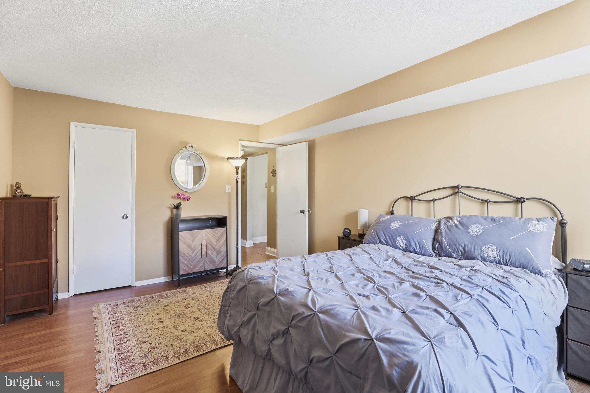 AMERICANA CENTRE - Residential