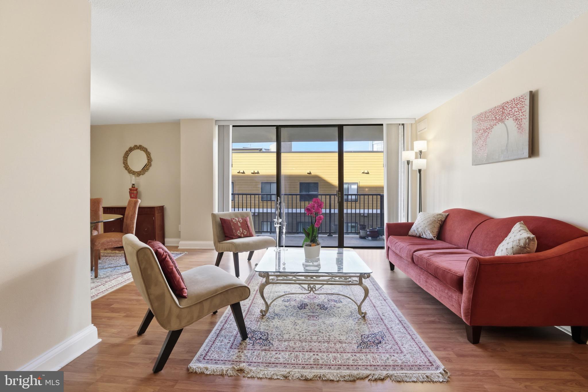 AMERICANA CENTRE - Residential