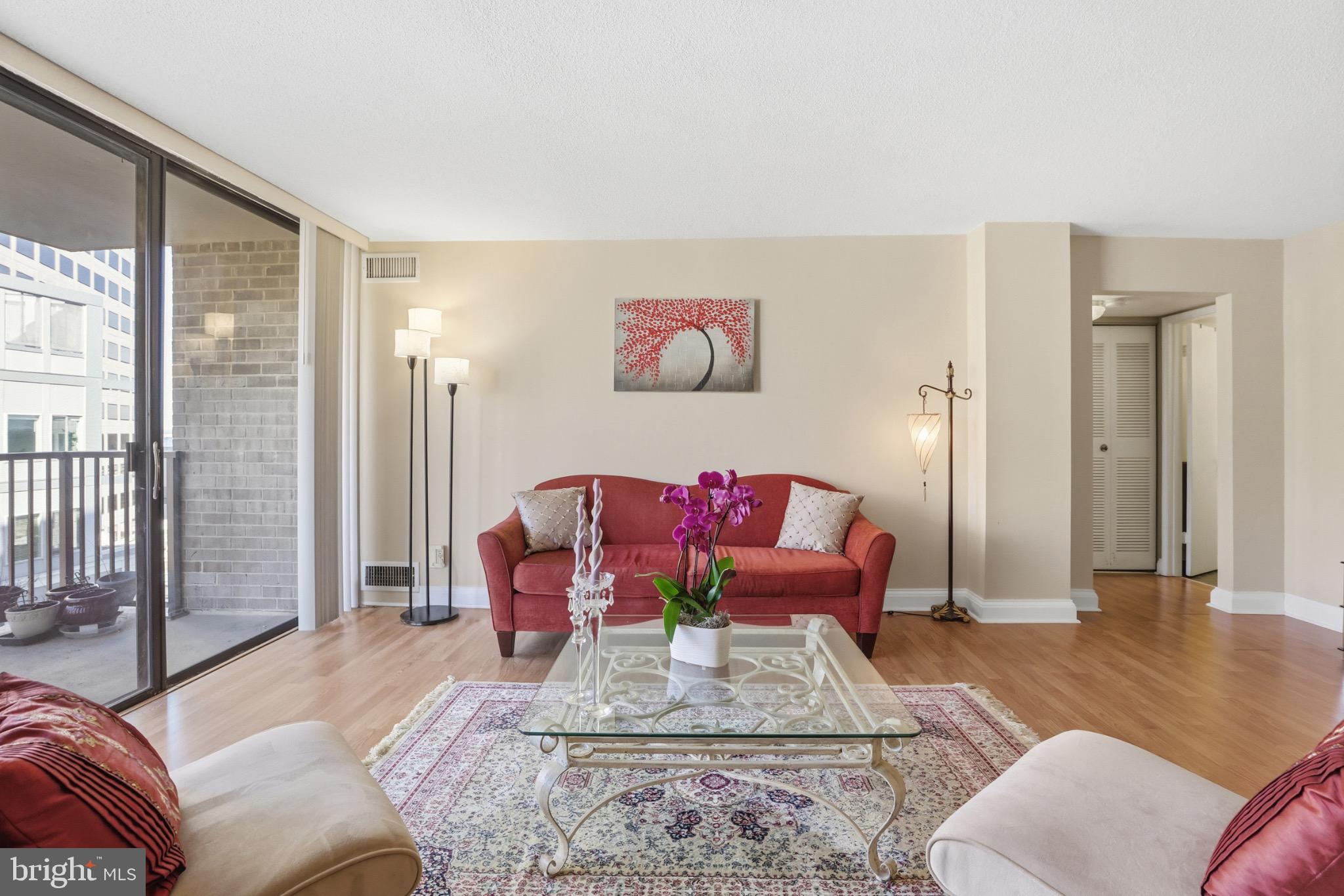 AMERICANA CENTRE - Residential