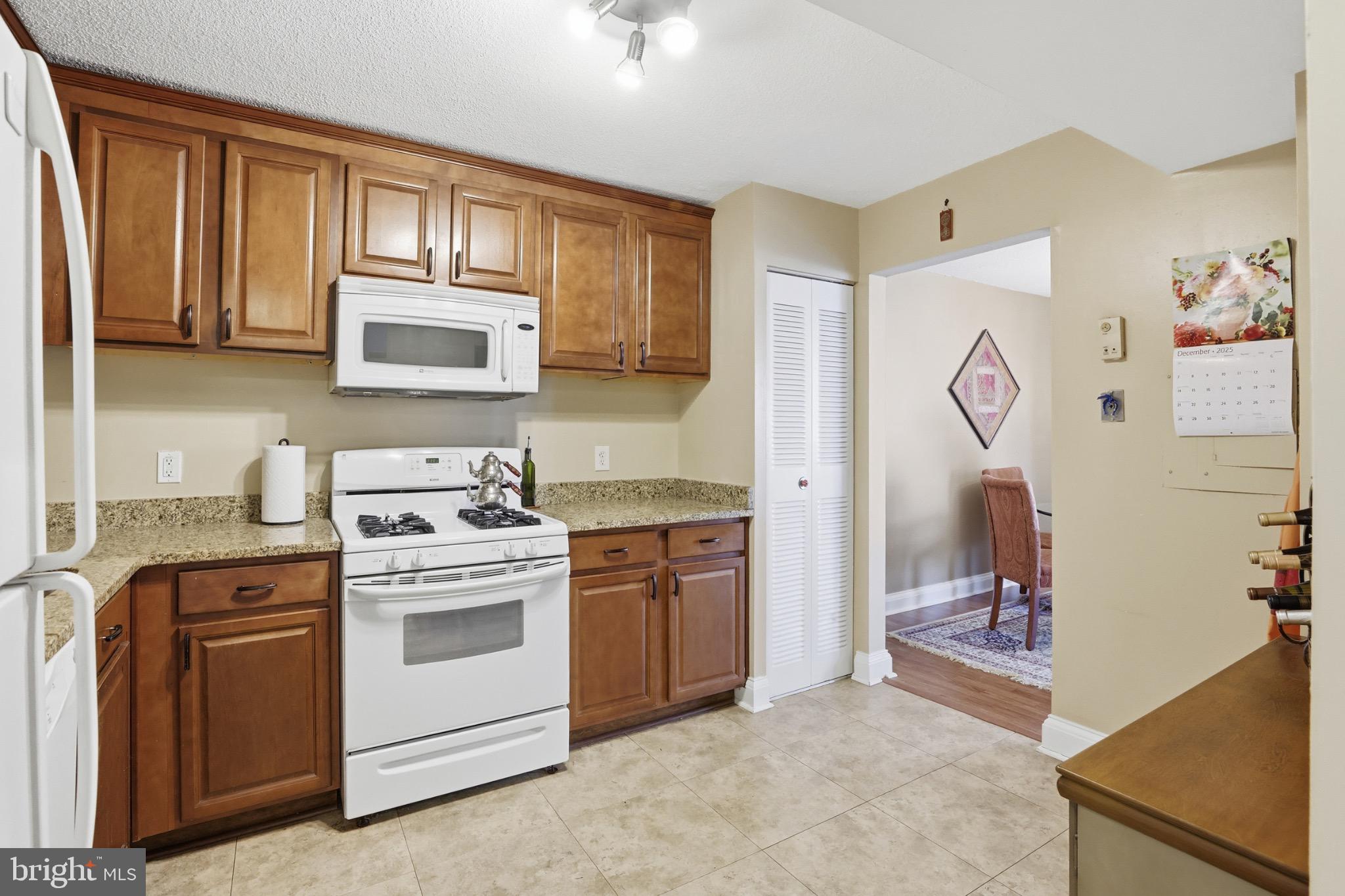 AMERICANA CENTRE - Residential