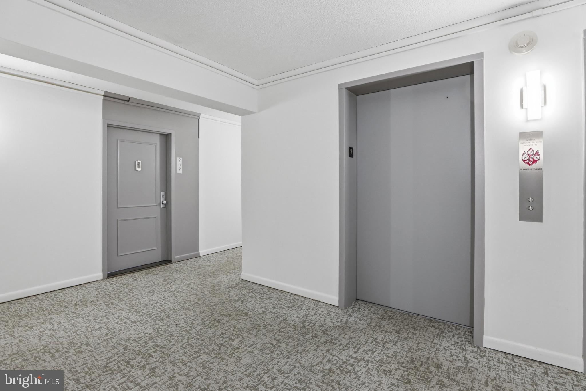 AMERICANA CENTRE - Residential