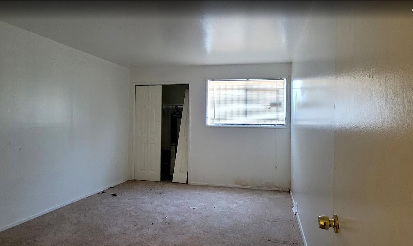 HOLLY HILL CONDOMINIUMS - Residential