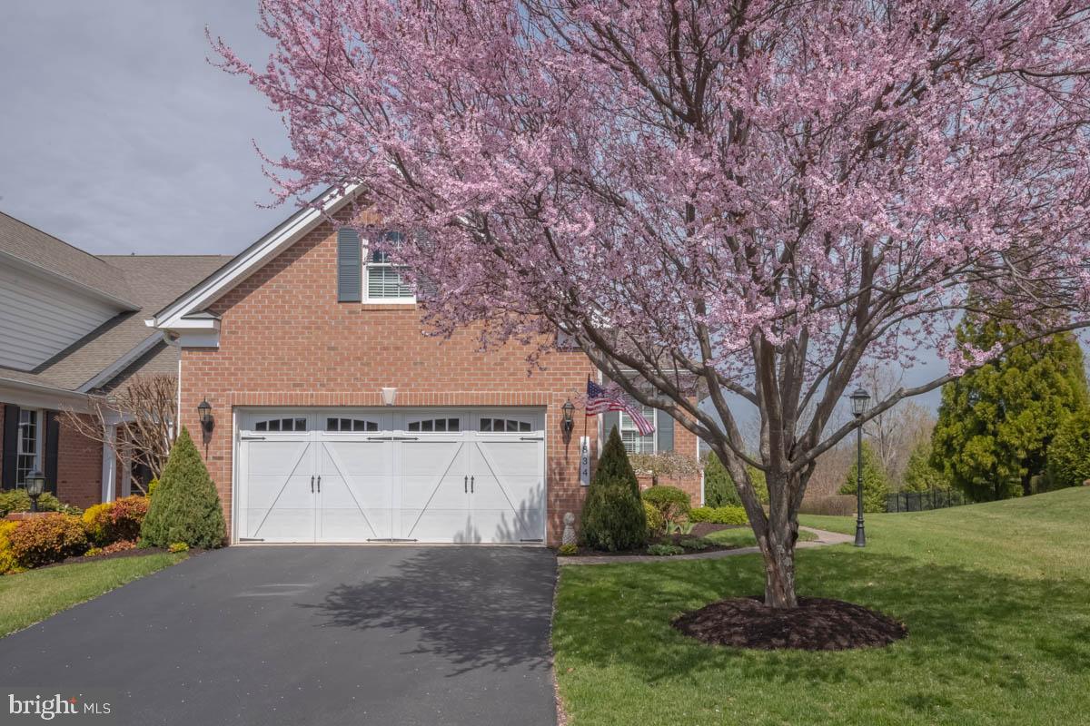 TOLLGATE VILLAGE - Residential