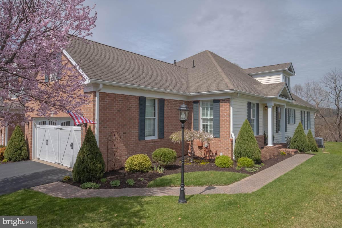 TOLLGATE VILLAGE - Residential