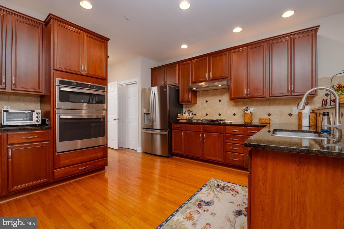 834 CIDER MILL LANE