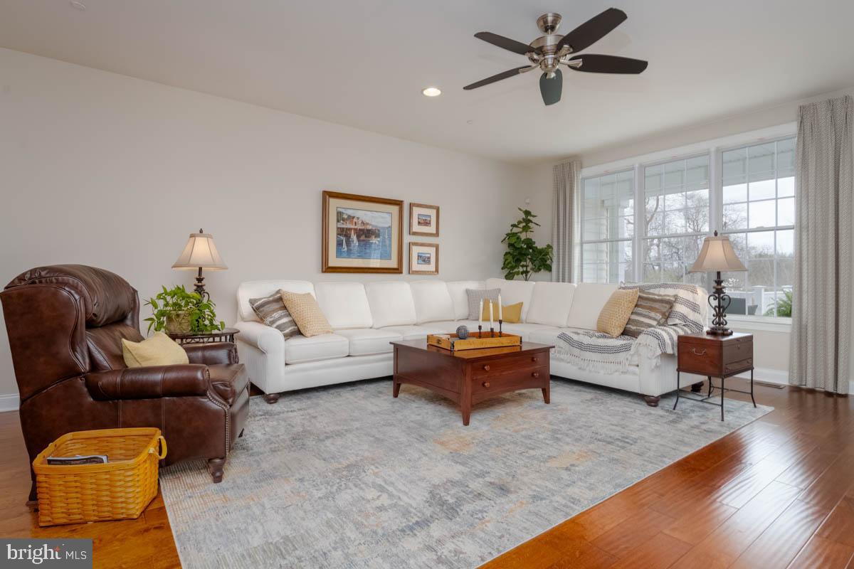 TOLLGATE VILLAGE - Residential