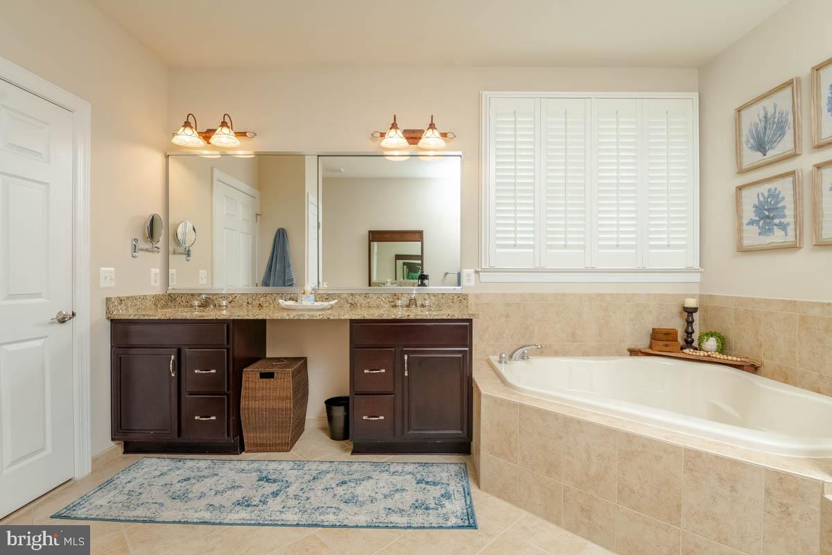 TOLLGATE VILLAGE - Residential