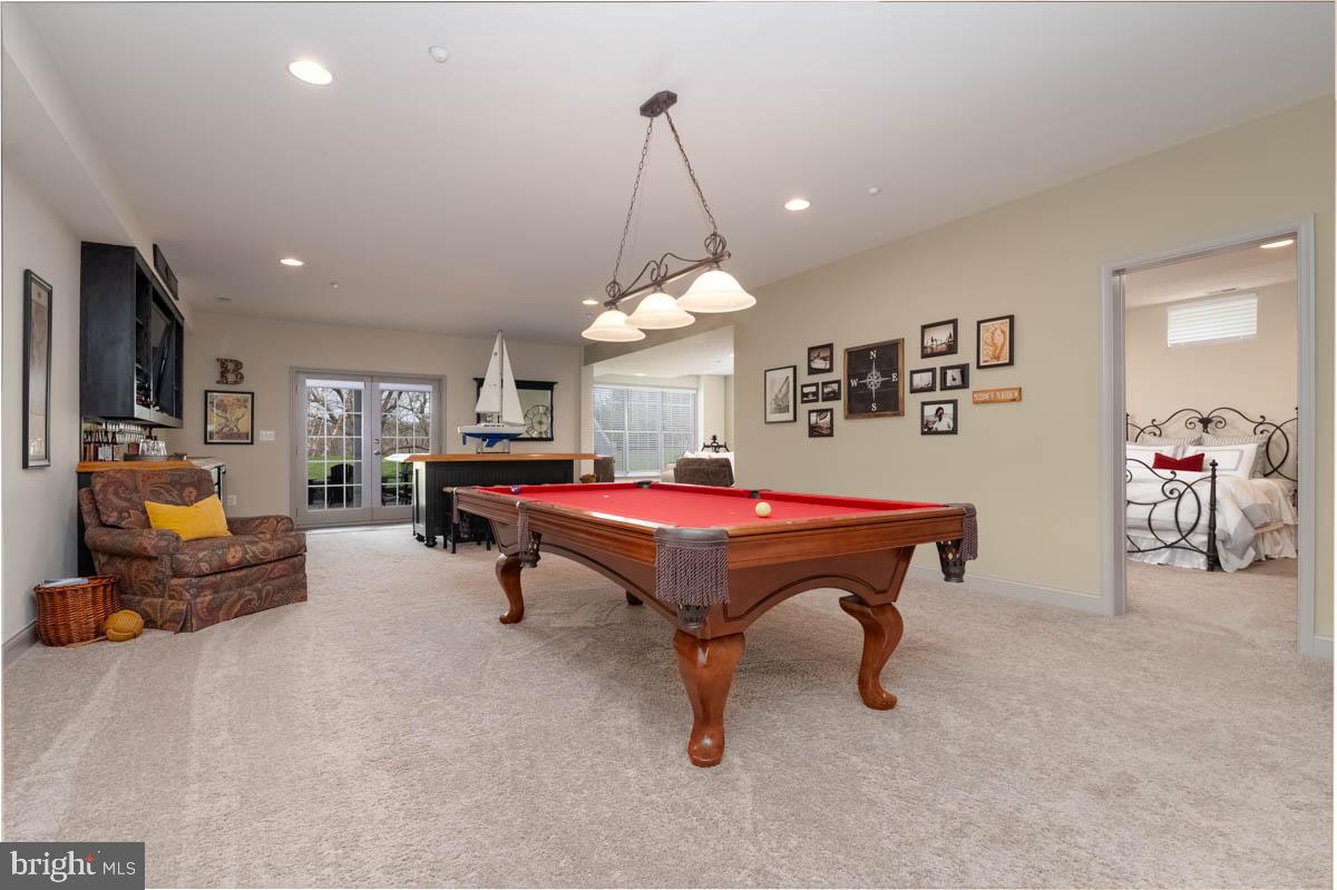 TOLLGATE VILLAGE - Residential