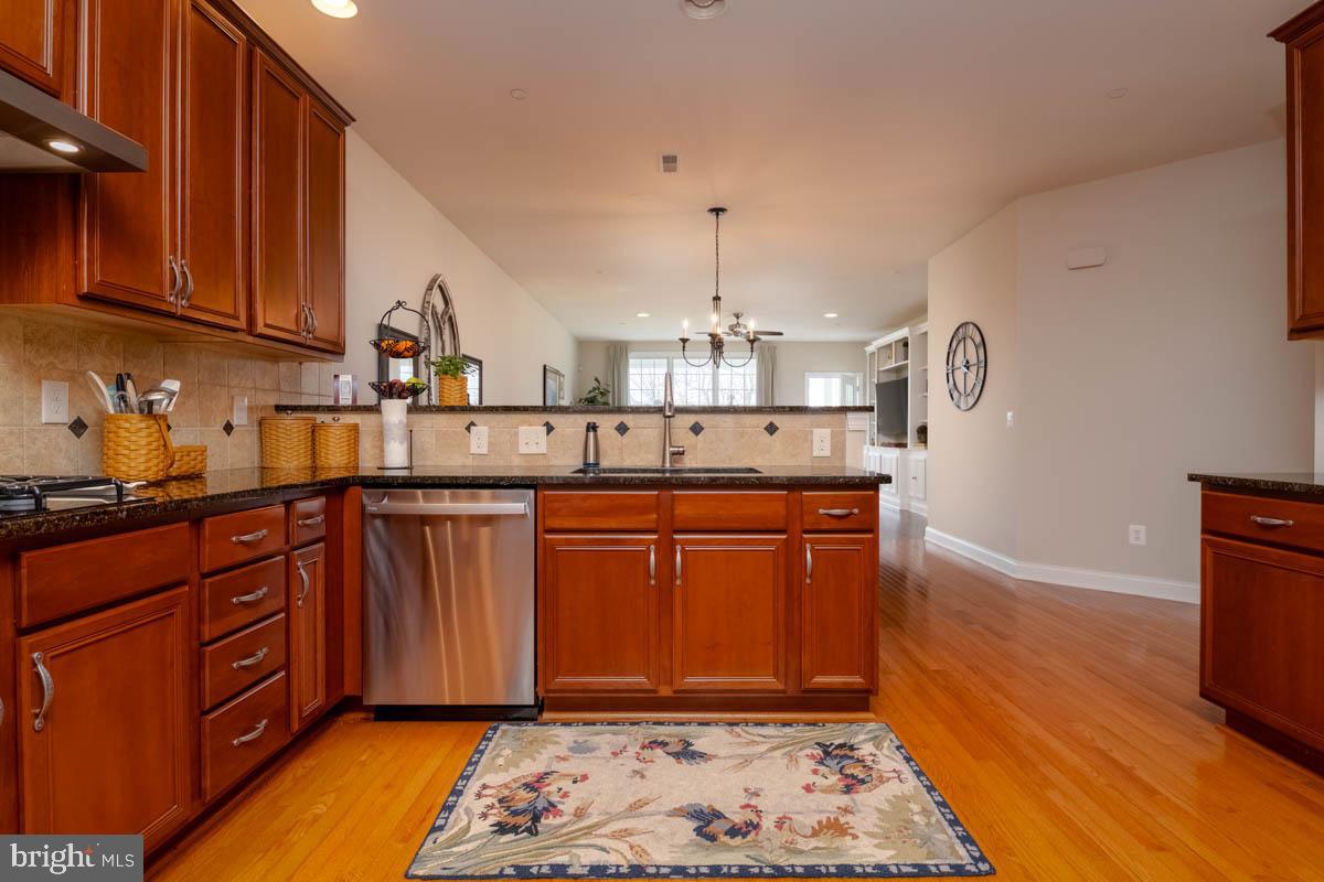 TOLLGATE VILLAGE - Residential