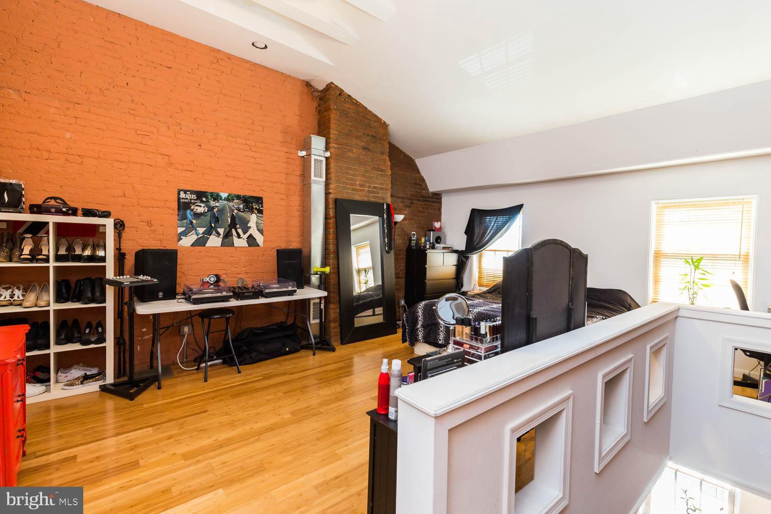 FISHTOWN - Residential Lease