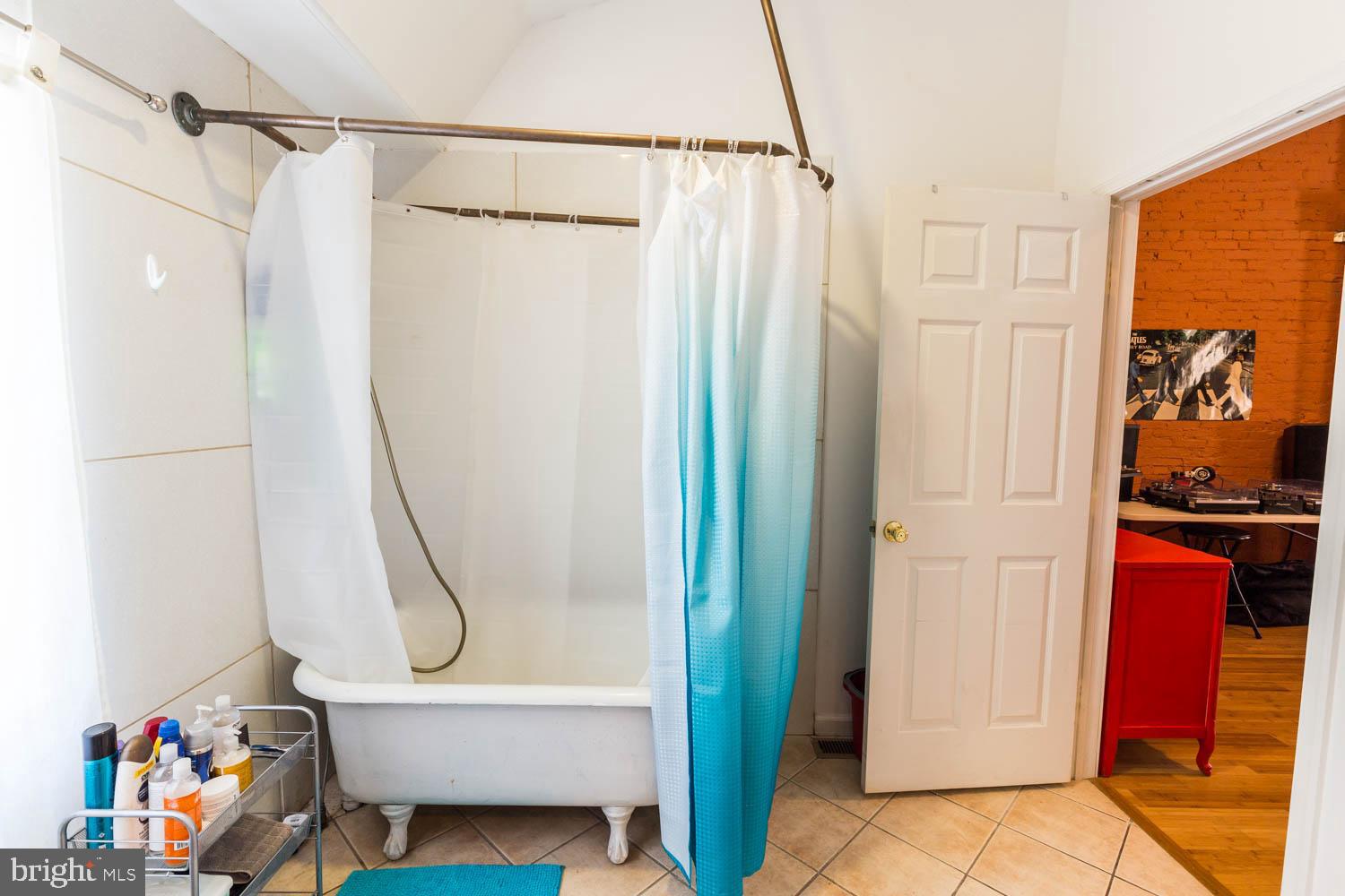 FISHTOWN - Residential Lease