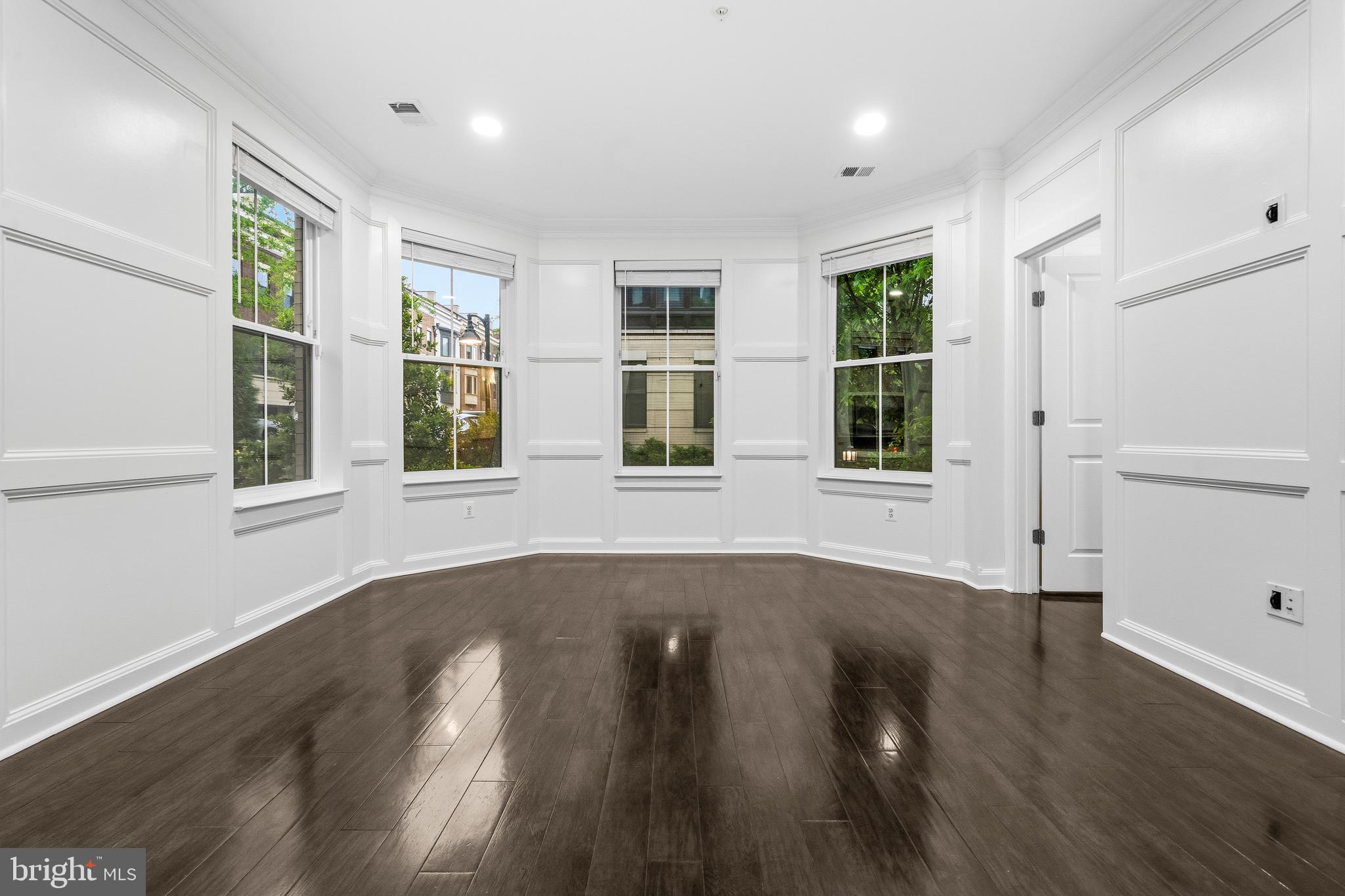 POTOMAC OVERLOOK AT NATIONAL HARBOR - Residential