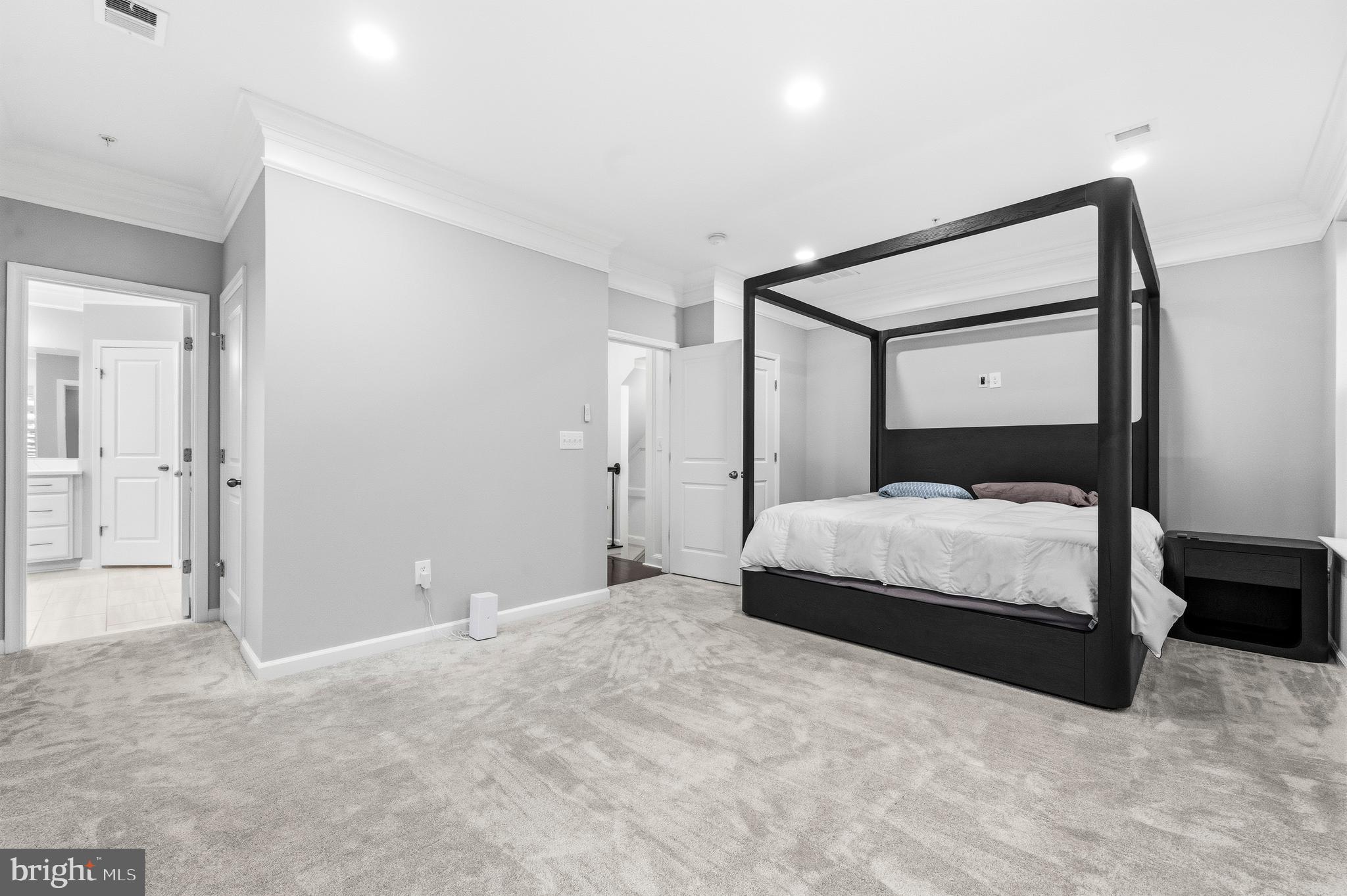POTOMAC OVERLOOK AT NATIONAL HARBOR - Residential