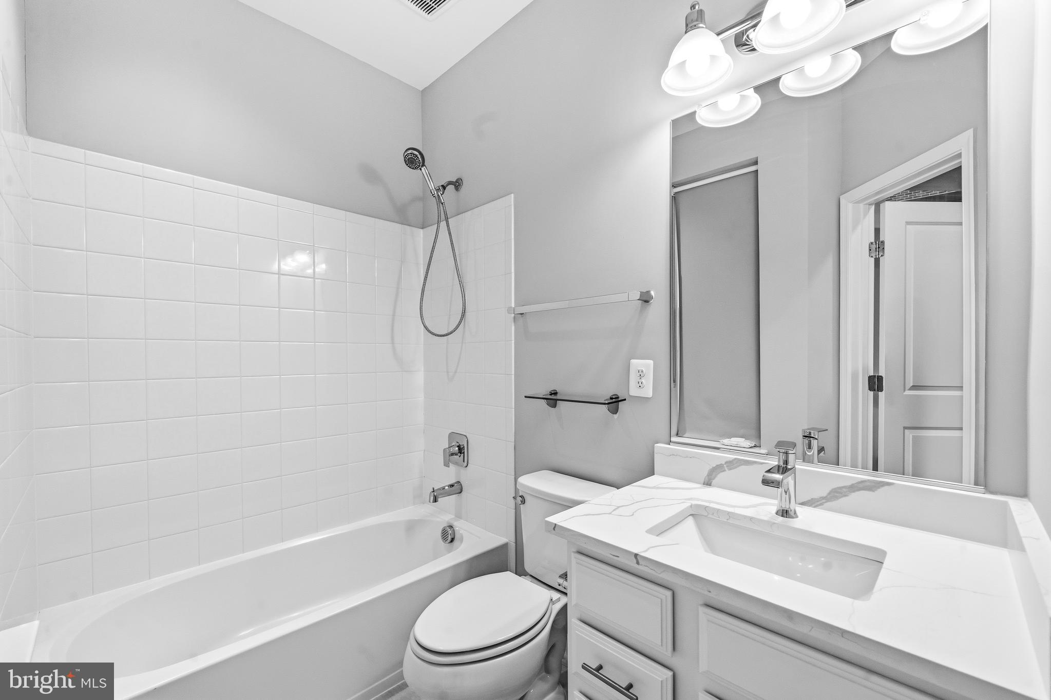 POTOMAC OVERLOOK AT NATIONAL HARBOR - Residential