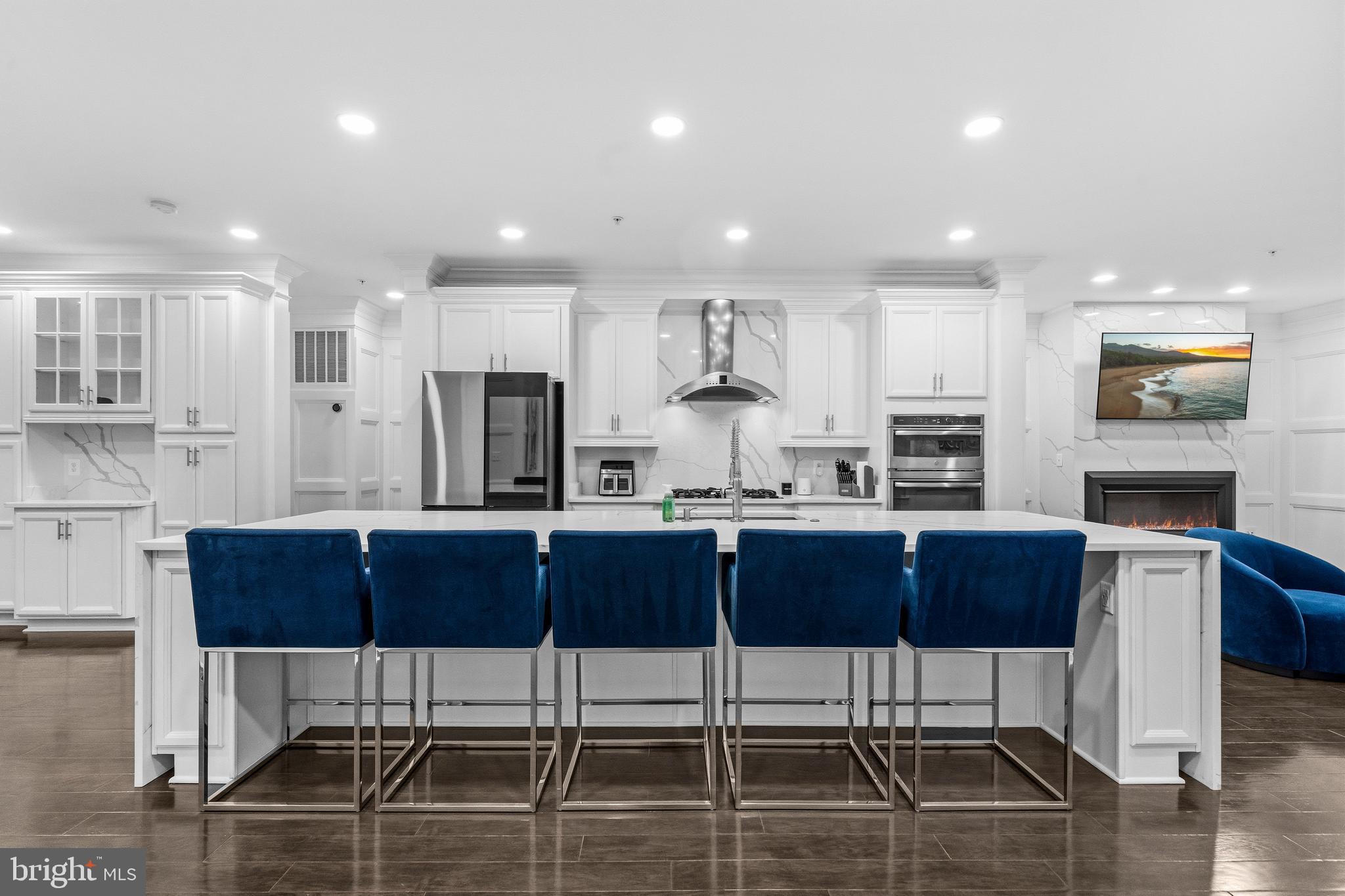 POTOMAC OVERLOOK AT NATIONAL HARBOR - Residential