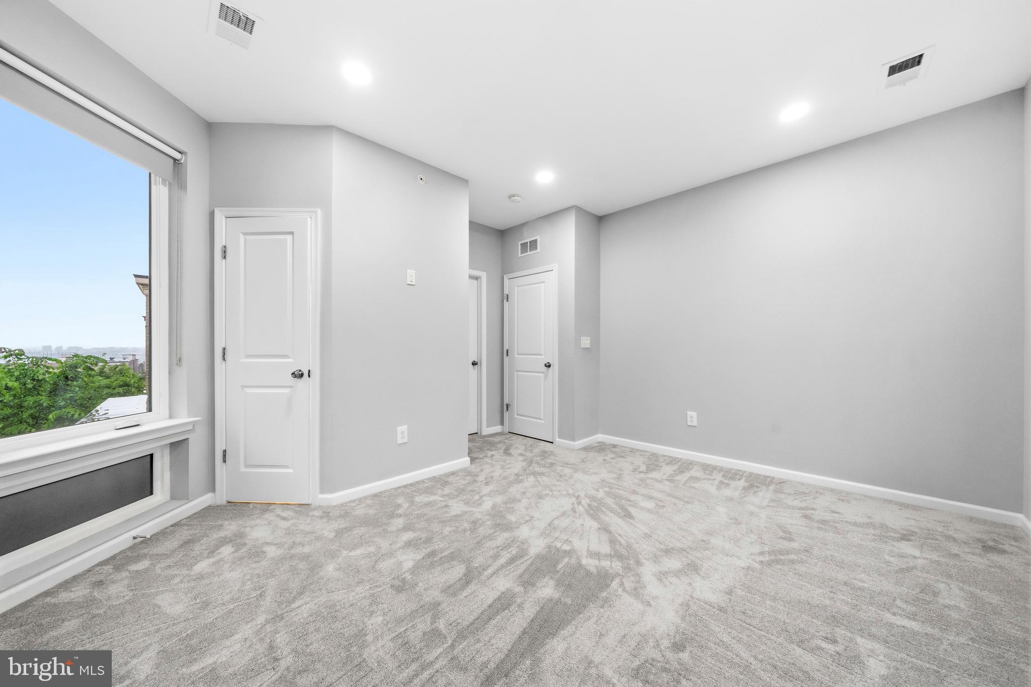 POTOMAC OVERLOOK AT NATIONAL HARBOR - Residential