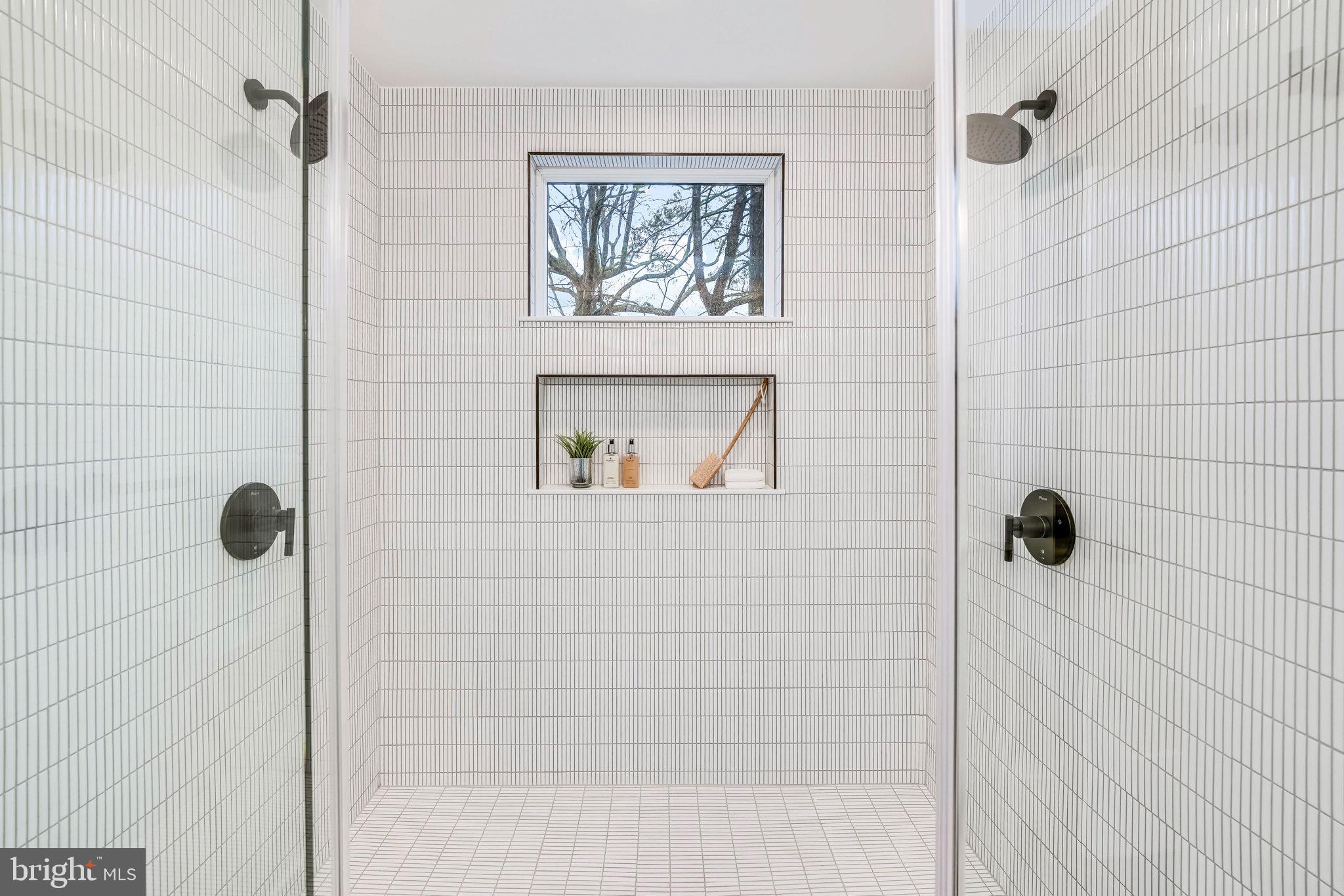 GREENWAY DOWNS - Residential