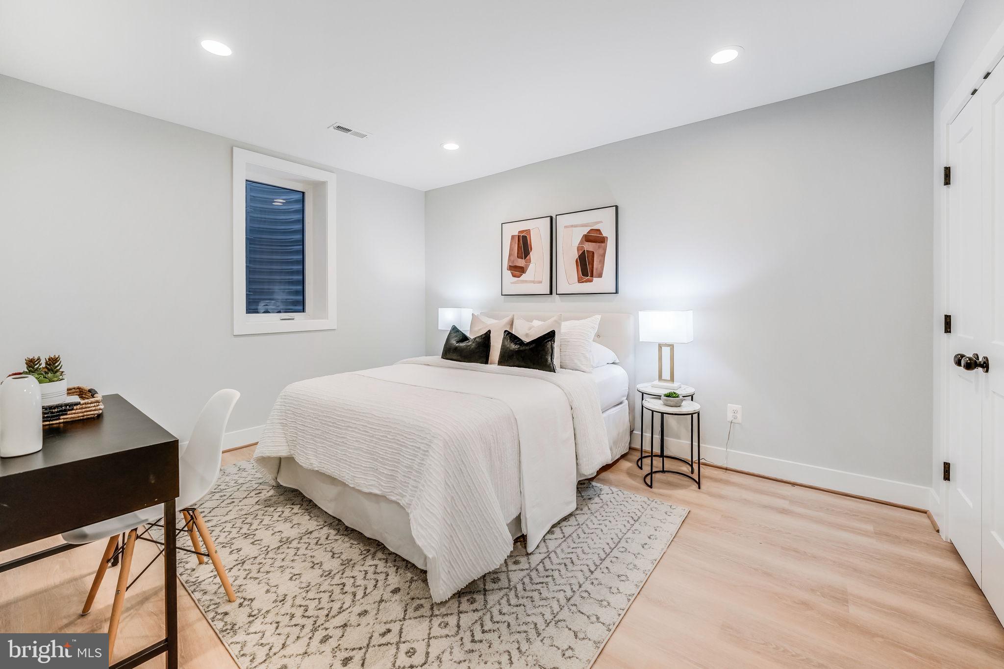 GREENWAY DOWNS - Residential