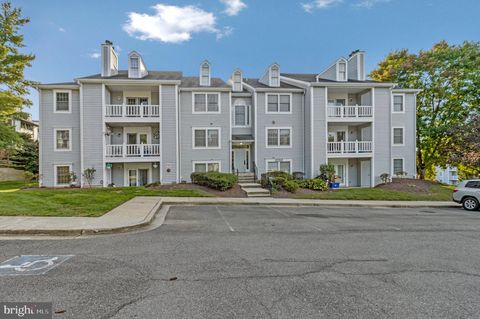 Photo of 12212 Eagles Nest Court #B, GERMANTOWN, MD 20874 (MLS # MDMC2223666)