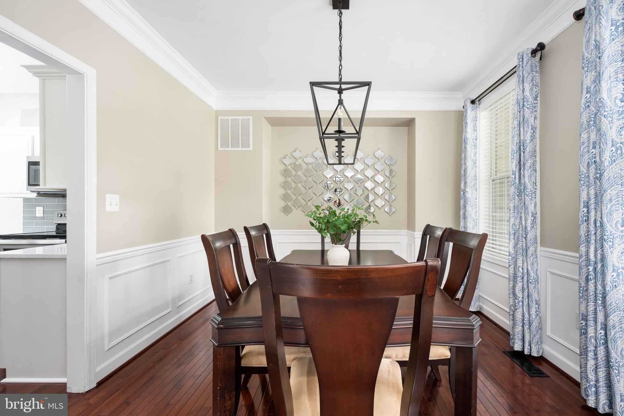 WALNUT HILLS - Residential