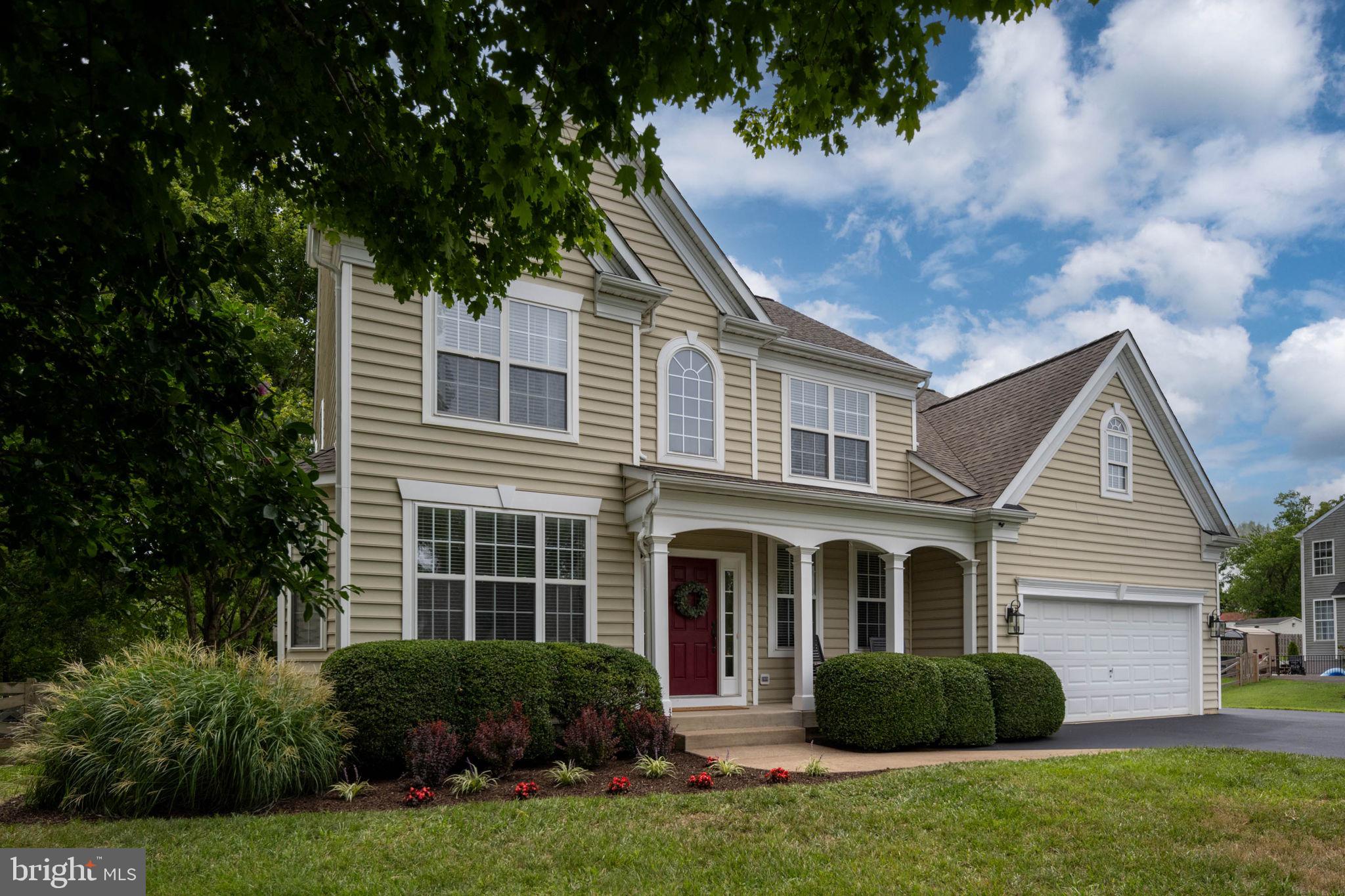 WALNUT HILLS - Residential