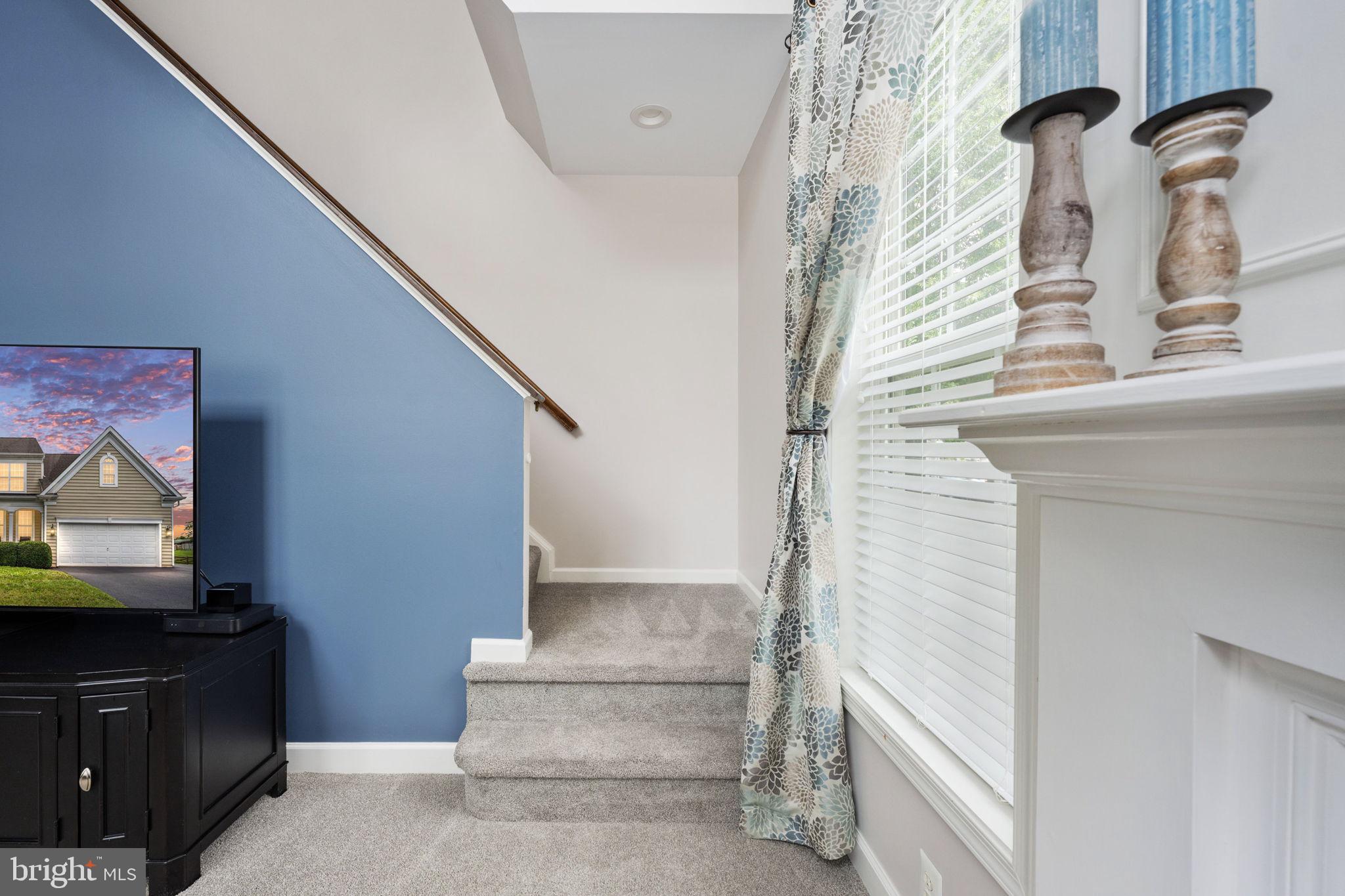 WALNUT HILLS - Residential