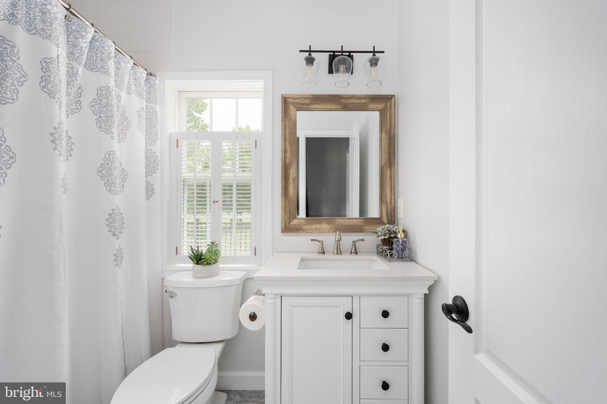 WALNUT HILLS - Residential