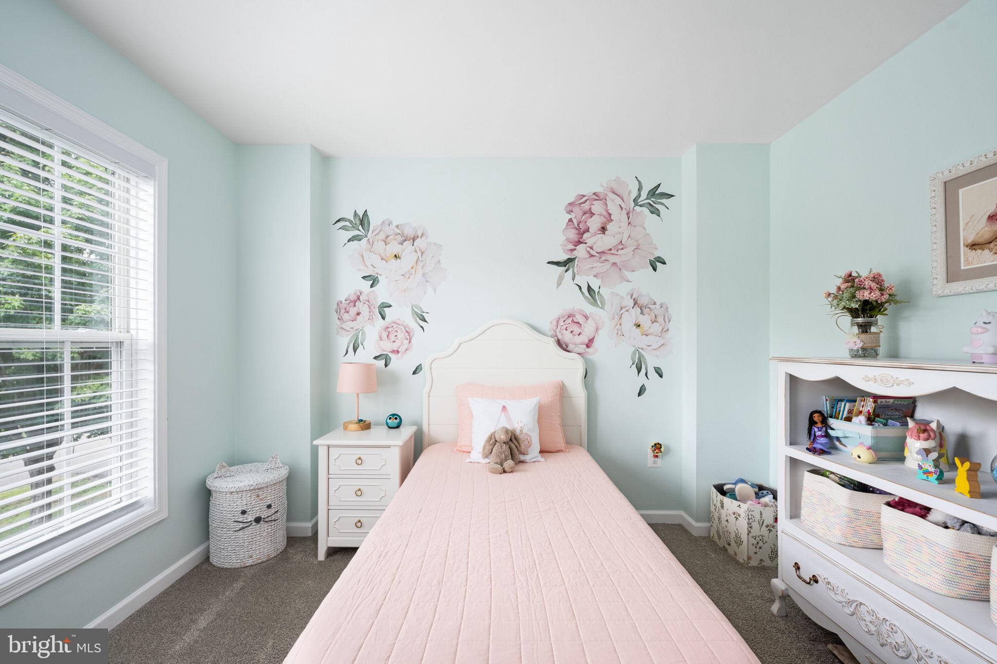 WALNUT HILLS - Residential