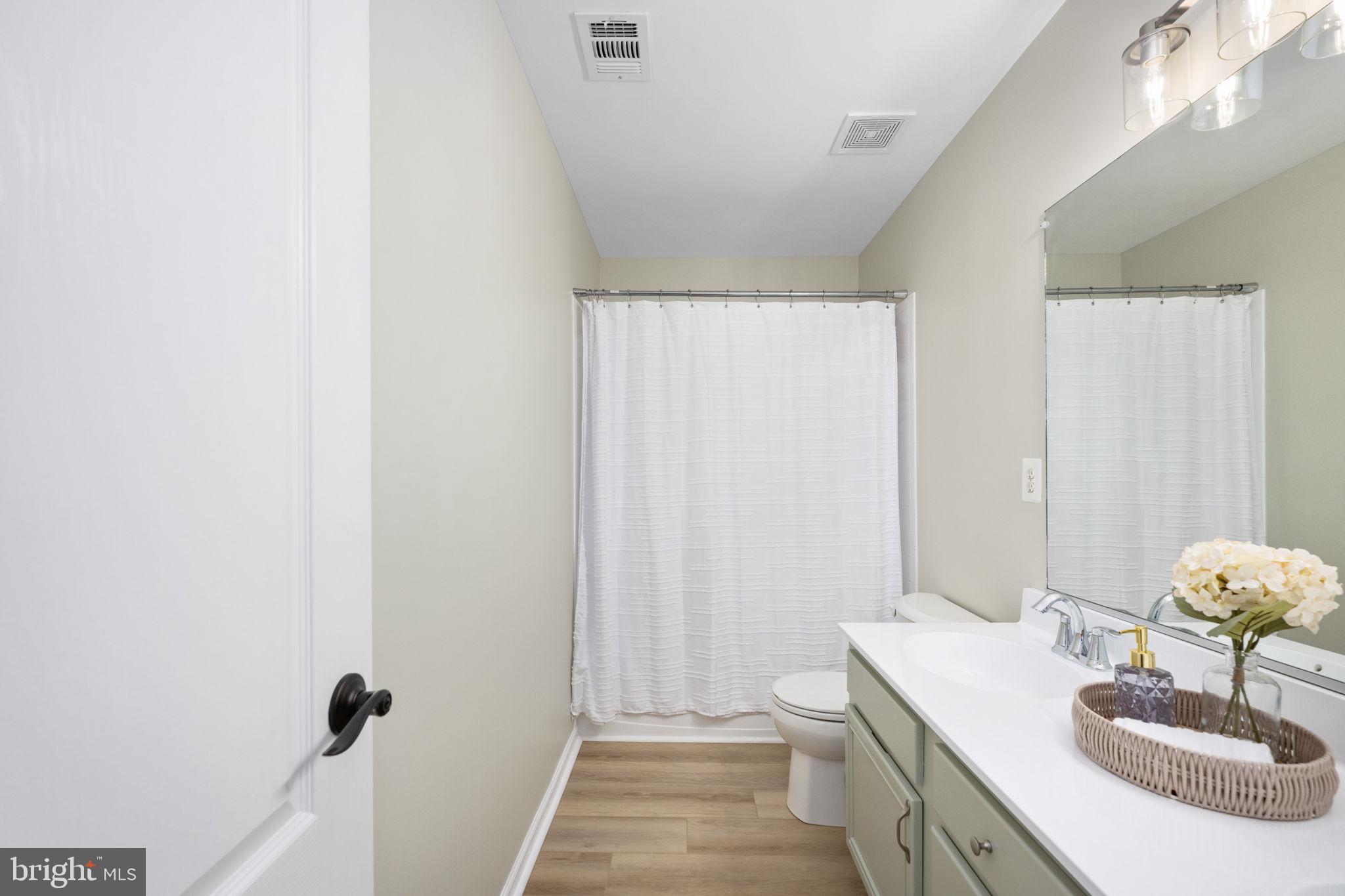 WALNUT HILLS - Residential