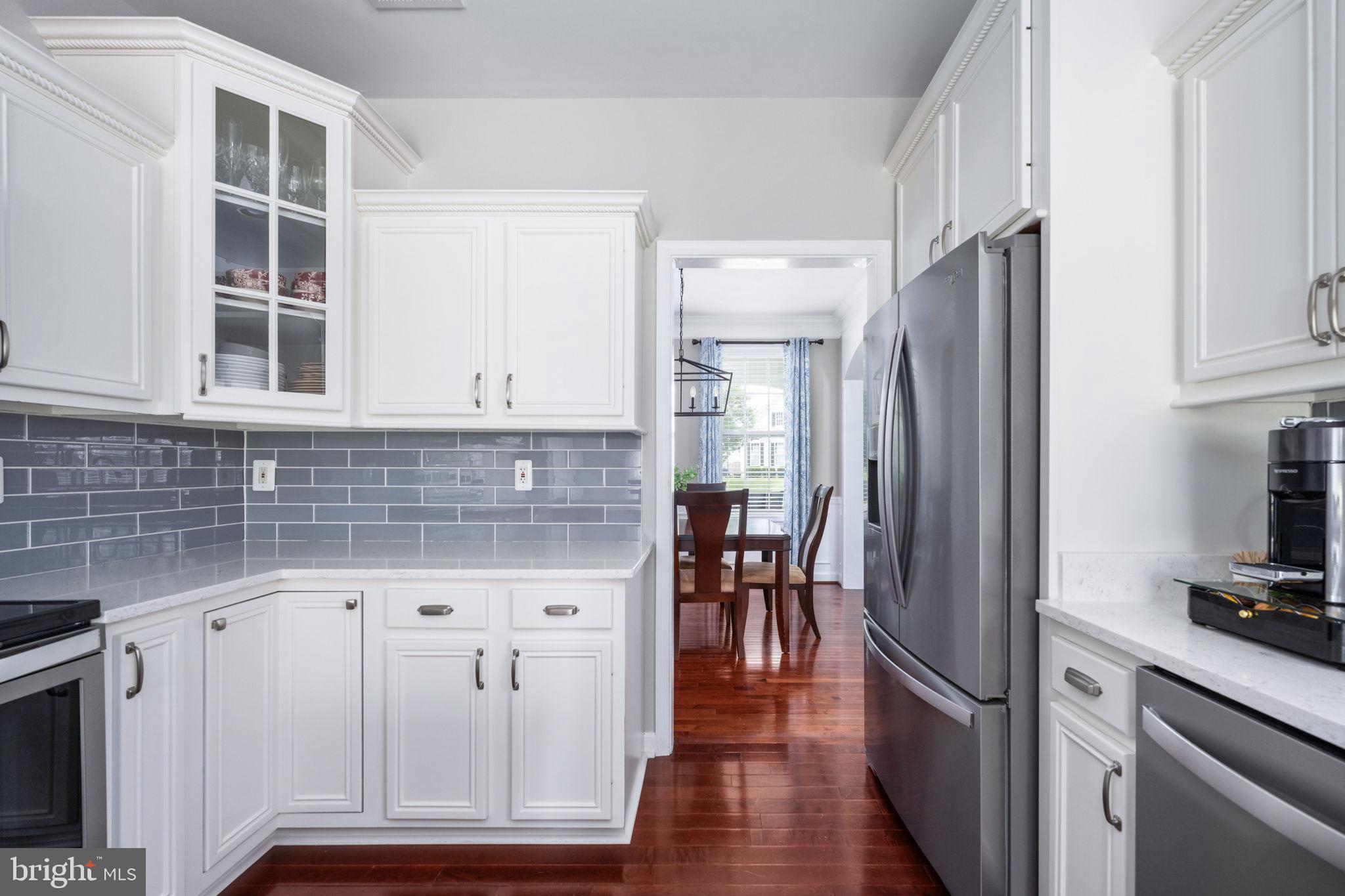 WALNUT HILLS - Residential