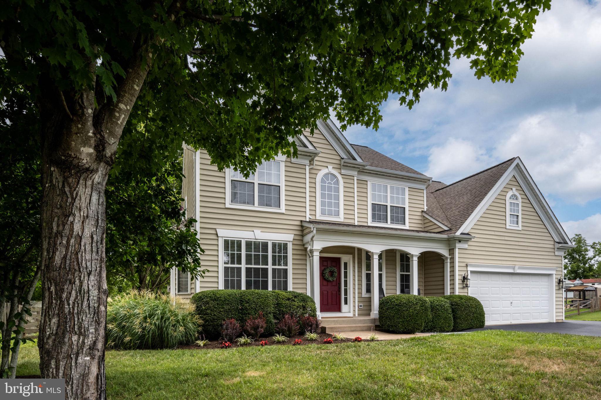 WALNUT HILLS - Residential