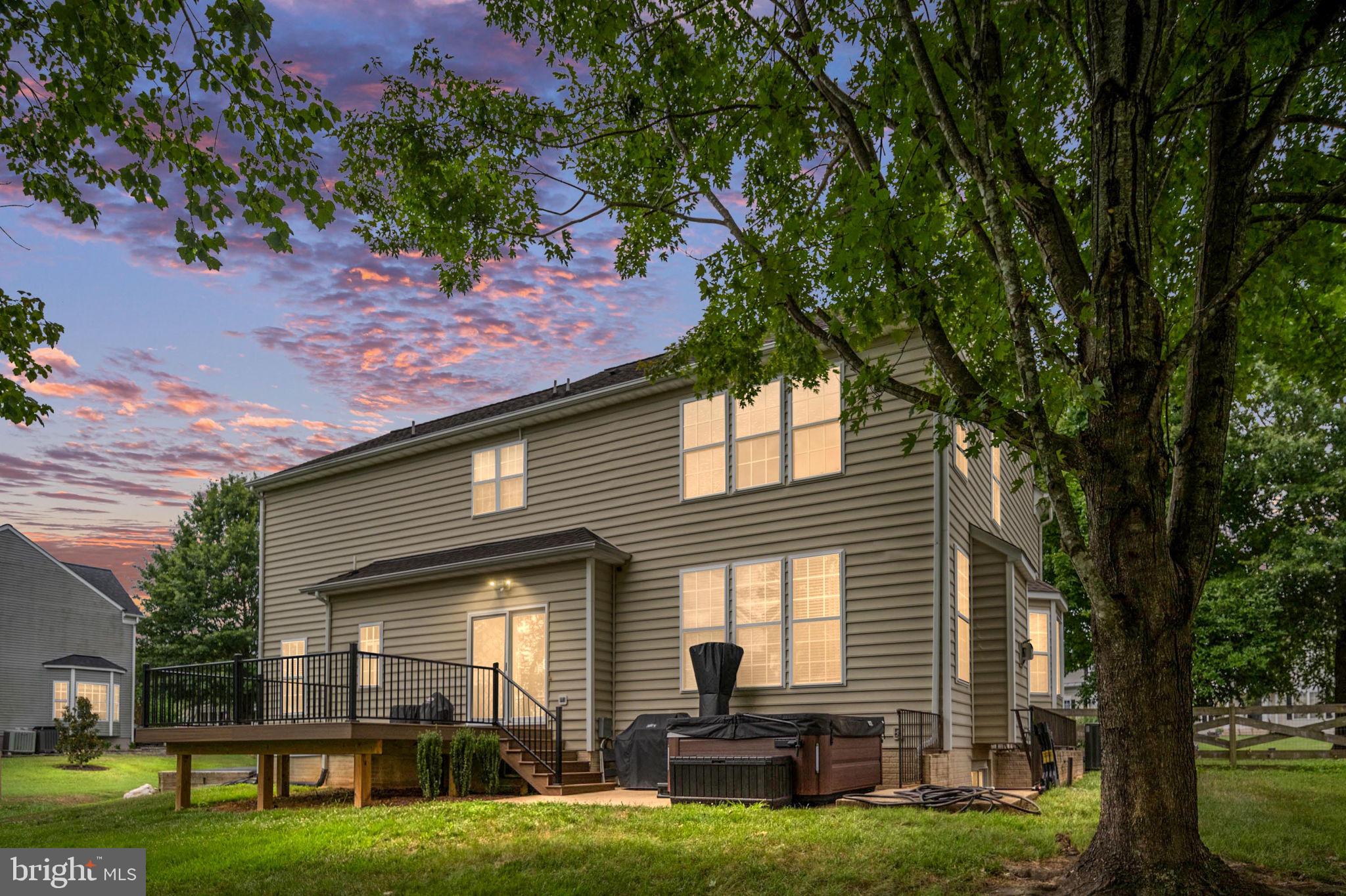 WALNUT HILLS - Residential