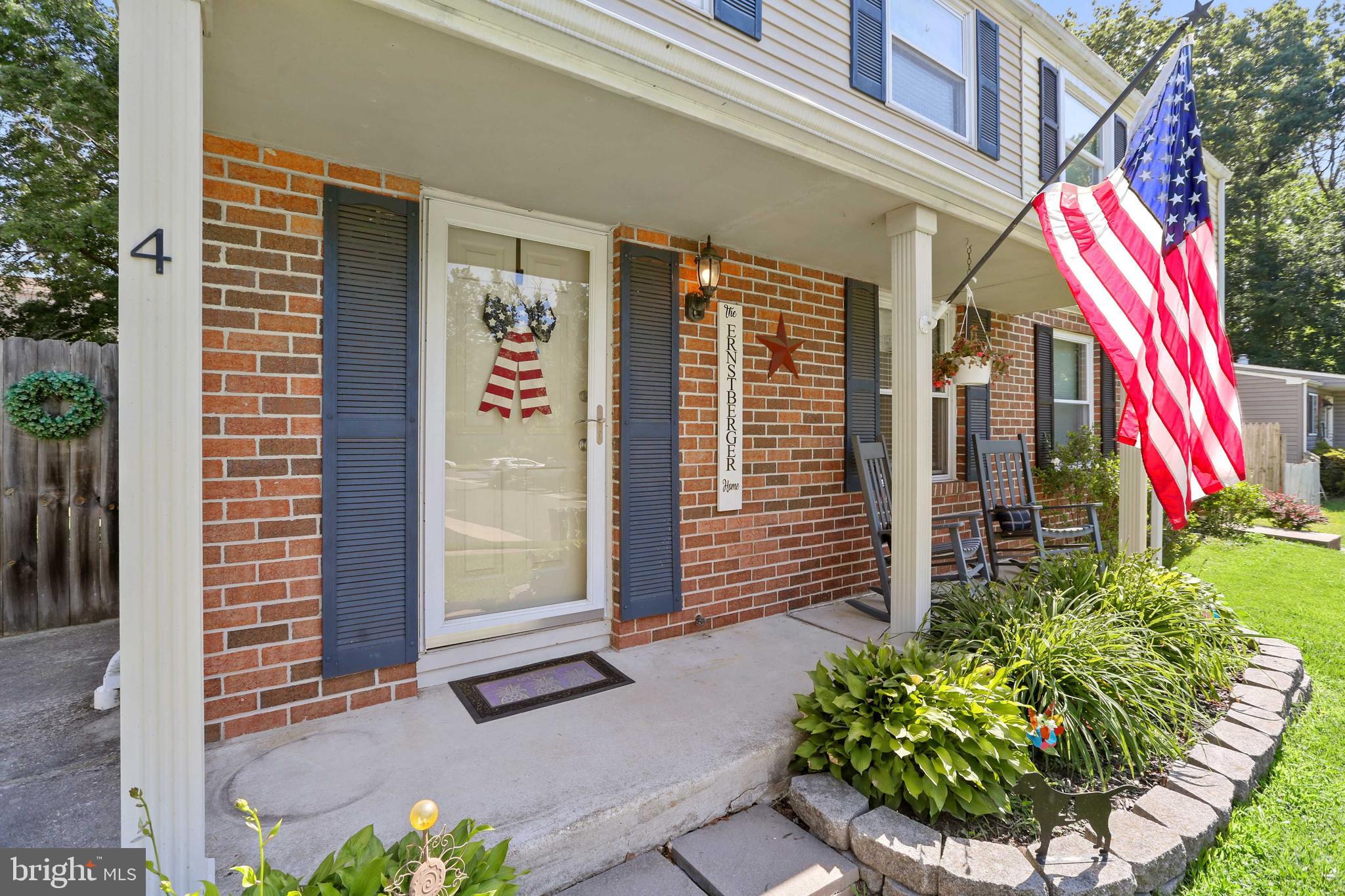 HALLFIELD MANOR - Residential