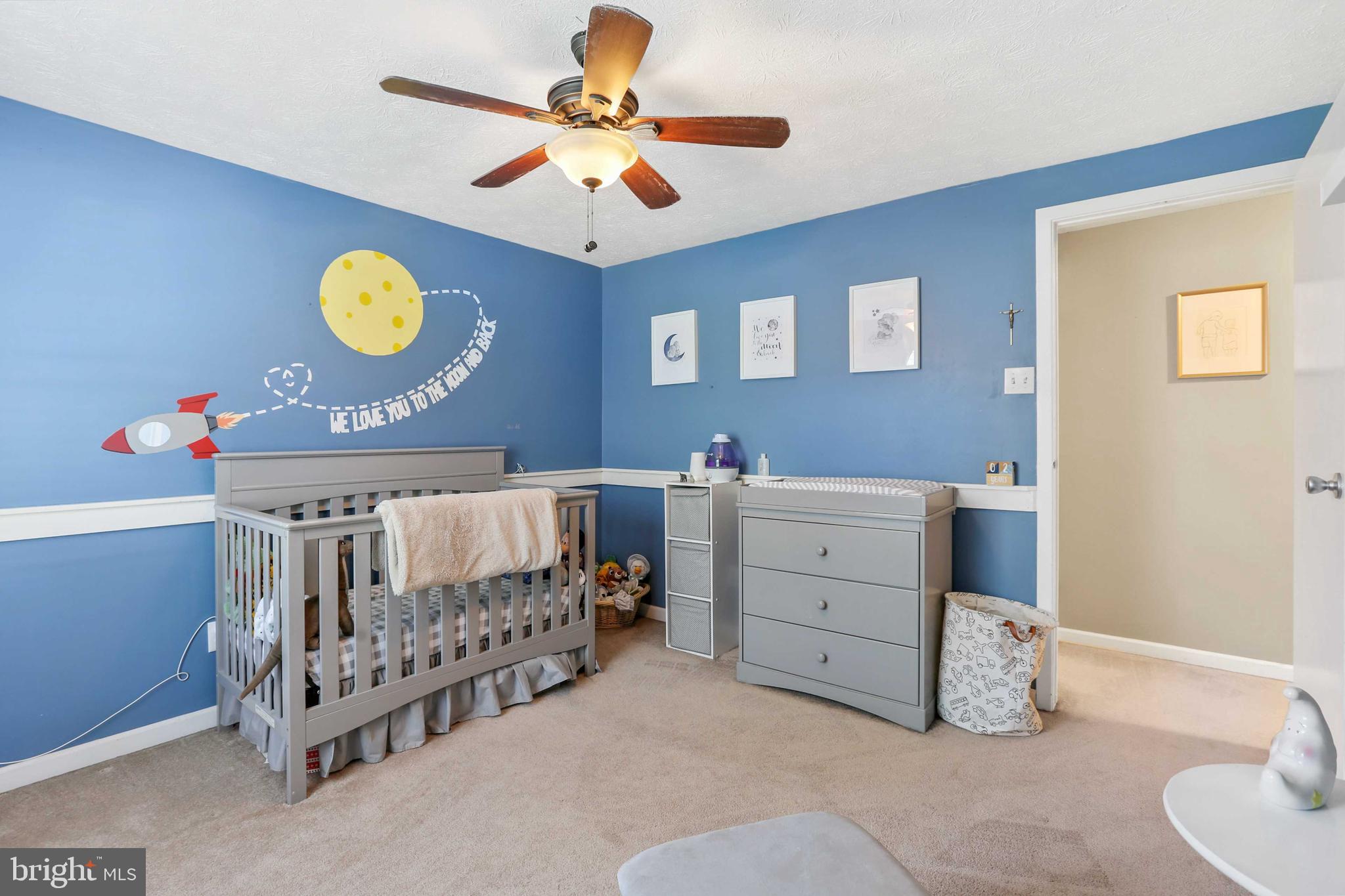 HALLFIELD MANOR - Residential