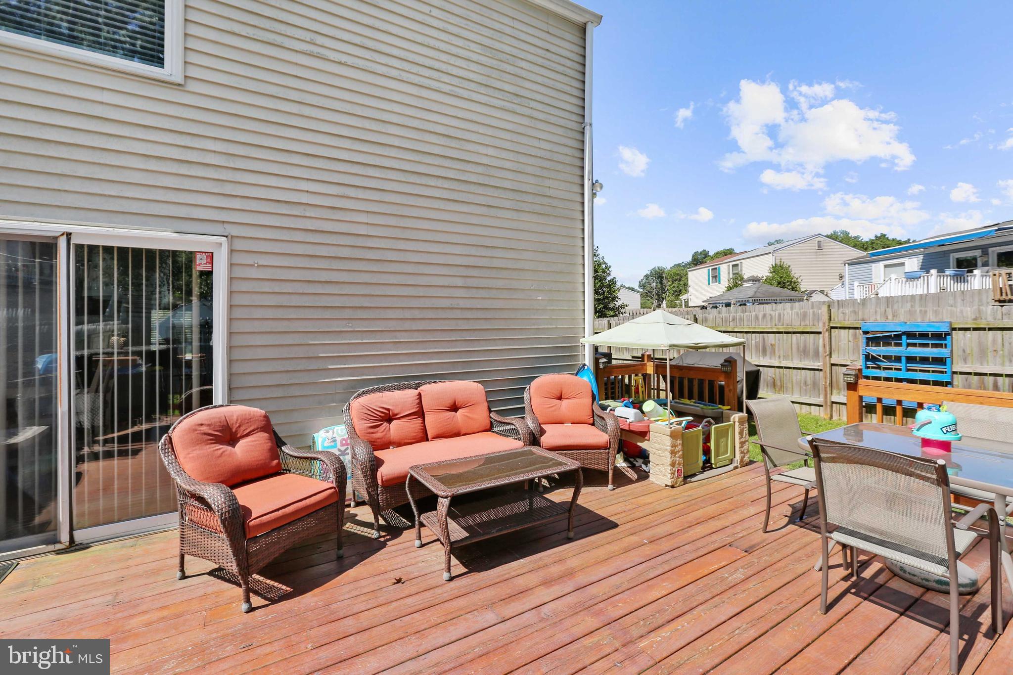 HALLFIELD MANOR - Residential