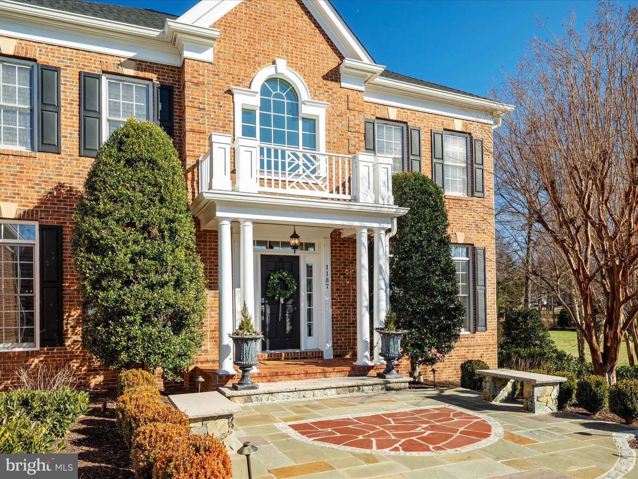 CARIS GLENNE - Residential