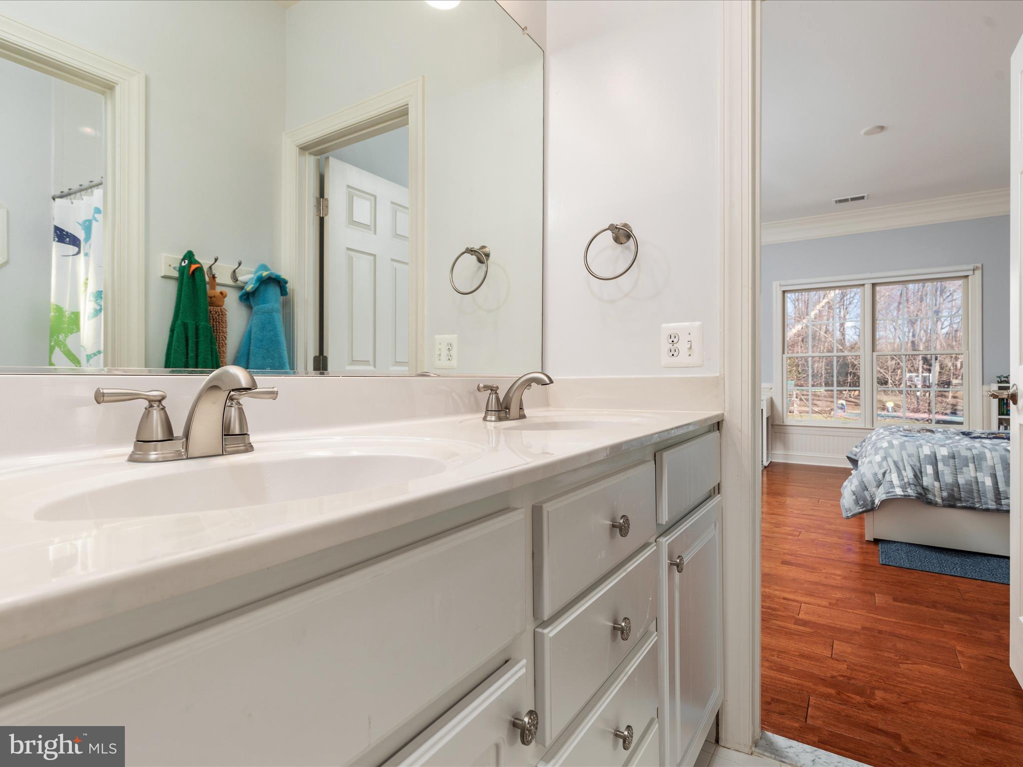 CARIS GLENNE - Residential