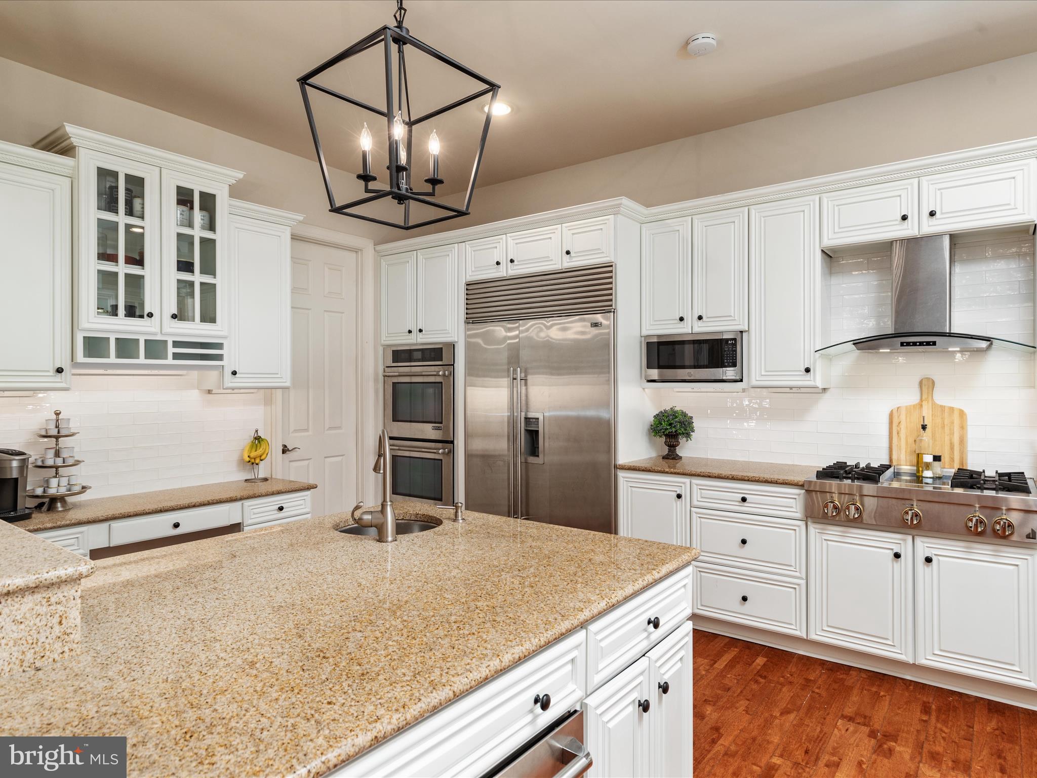 CARIS GLENNE - Residential