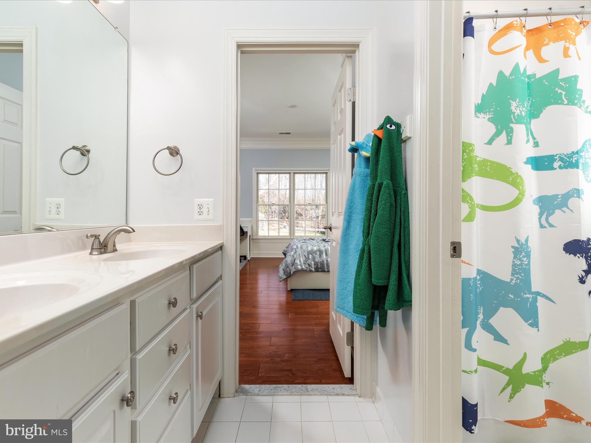 CARIS GLENNE - Residential