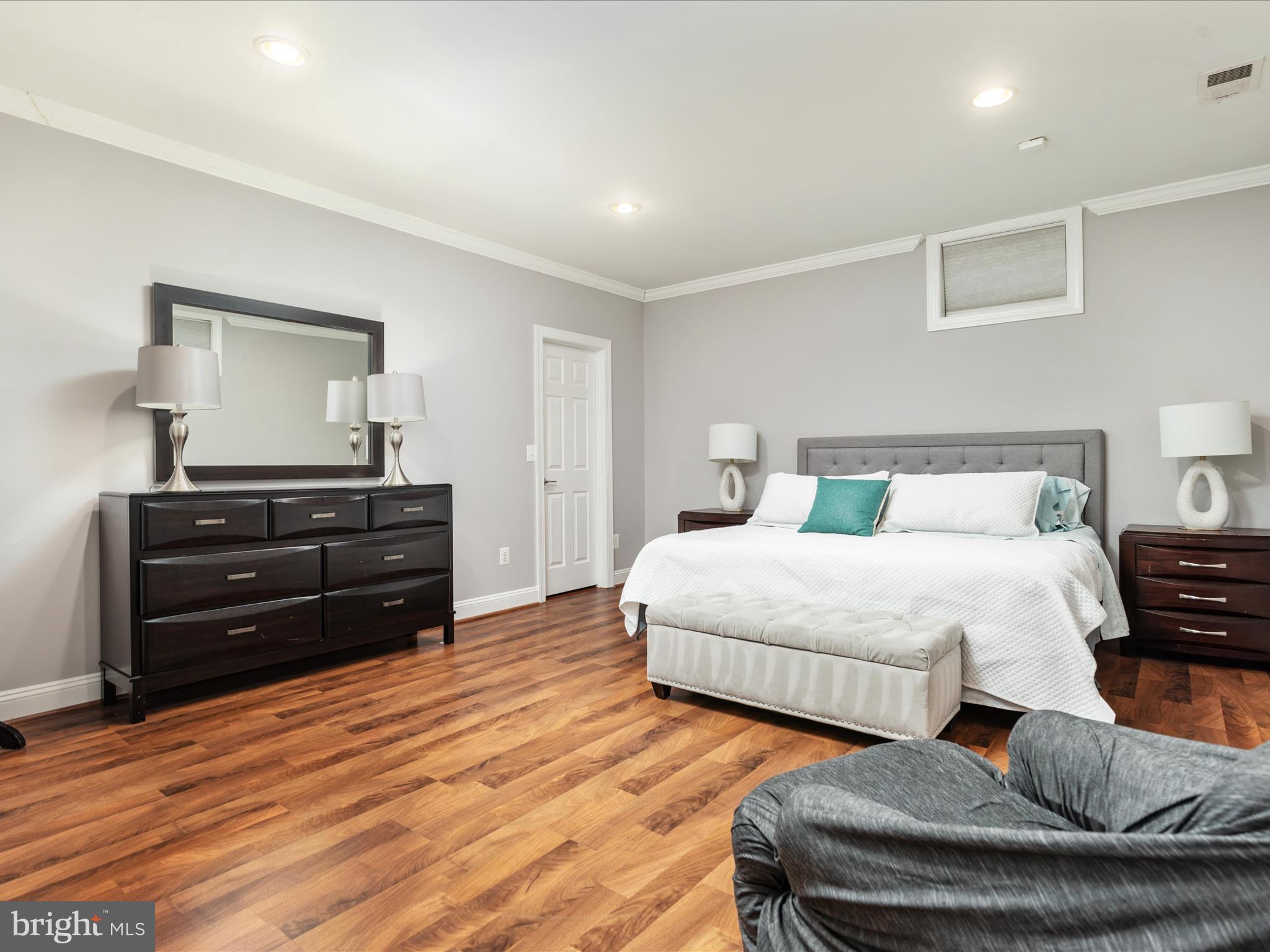 CARIS GLENNE - Residential