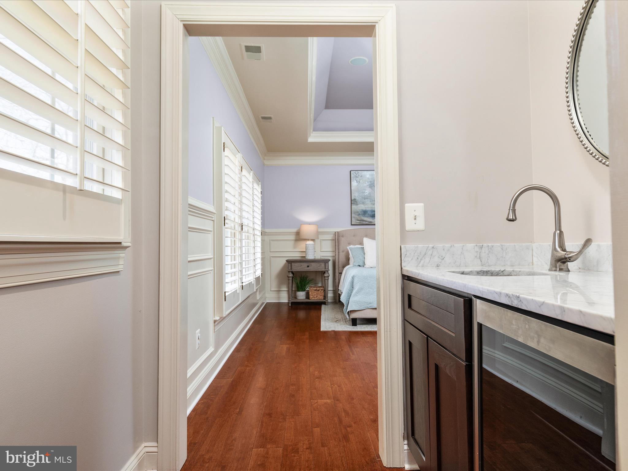 CARIS GLENNE - Residential